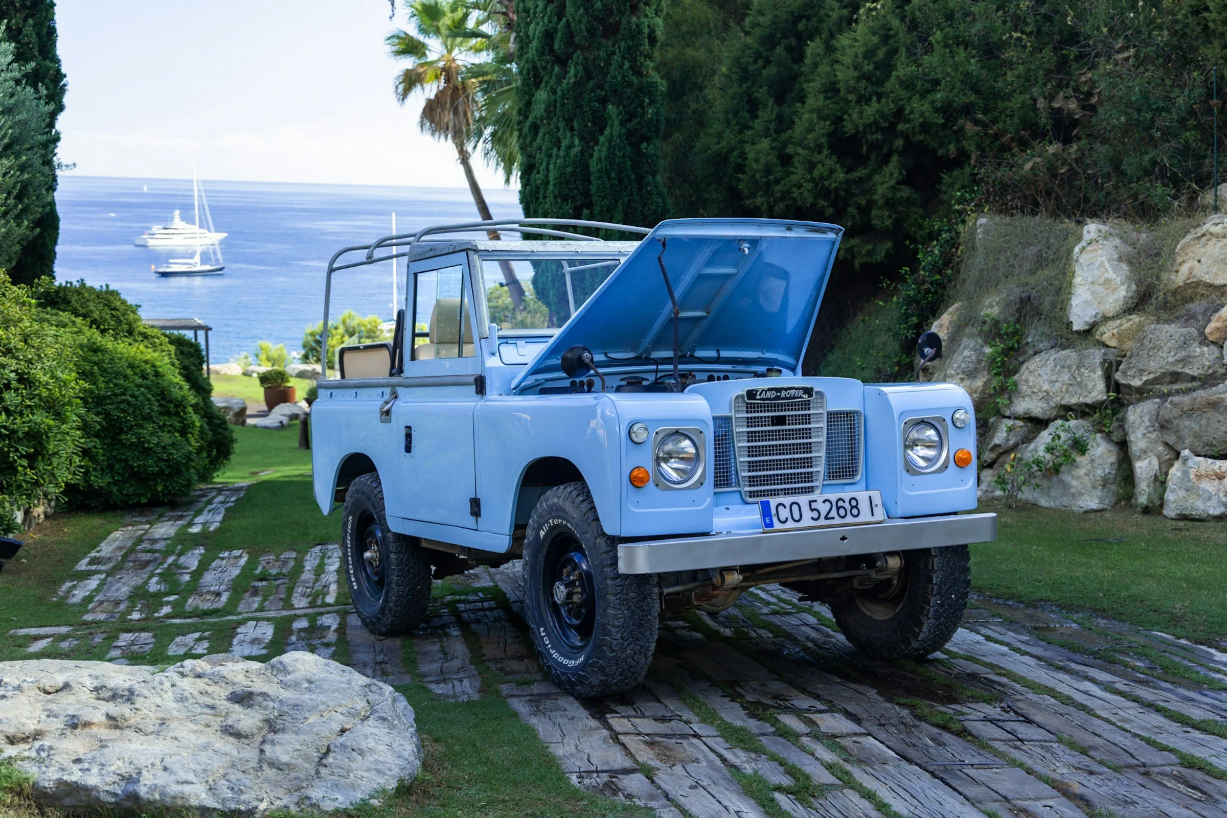 land-rover-santana-88-08.jpg