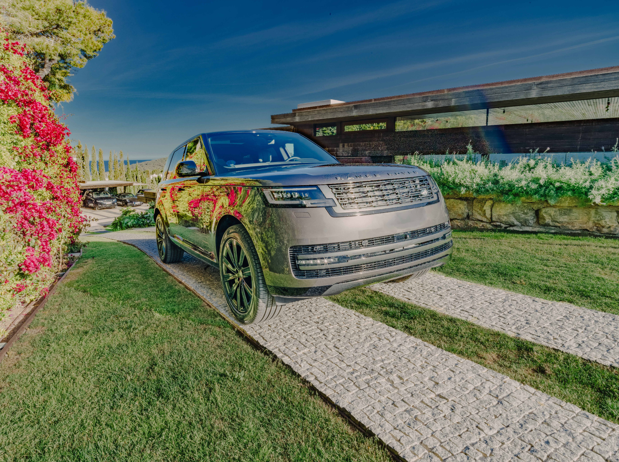 range-rover-sold-03.png
