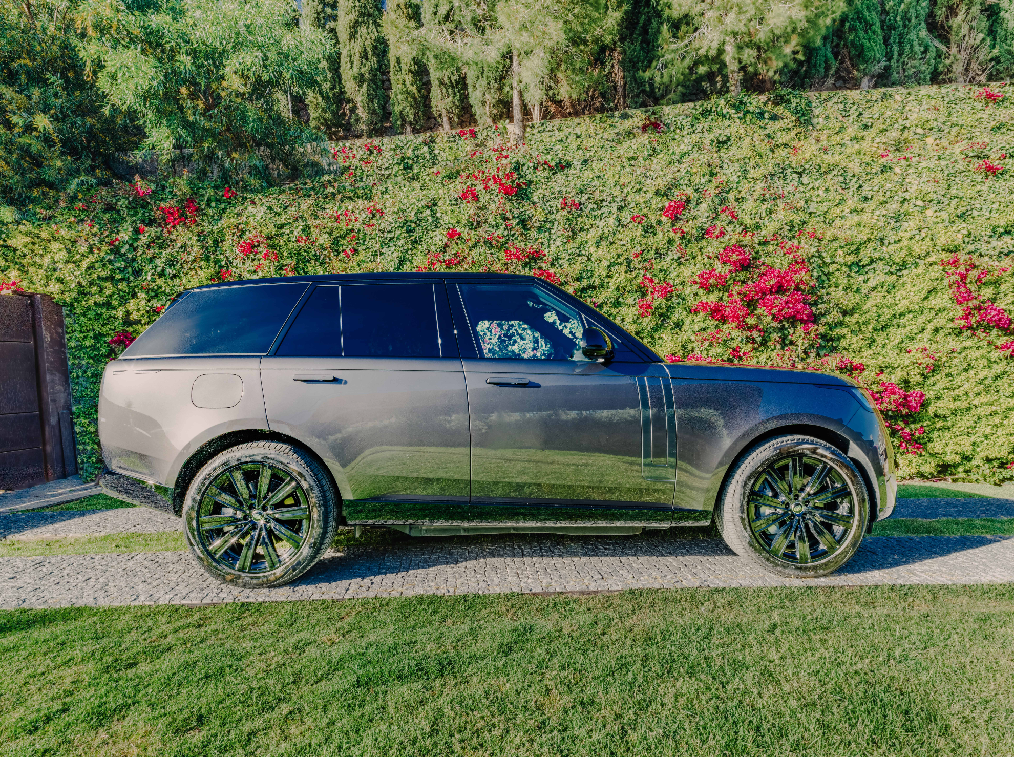 range-rover-sold-02.png