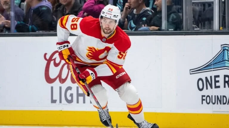 Justin Kirkland signs one-year, two-way deal with Wild