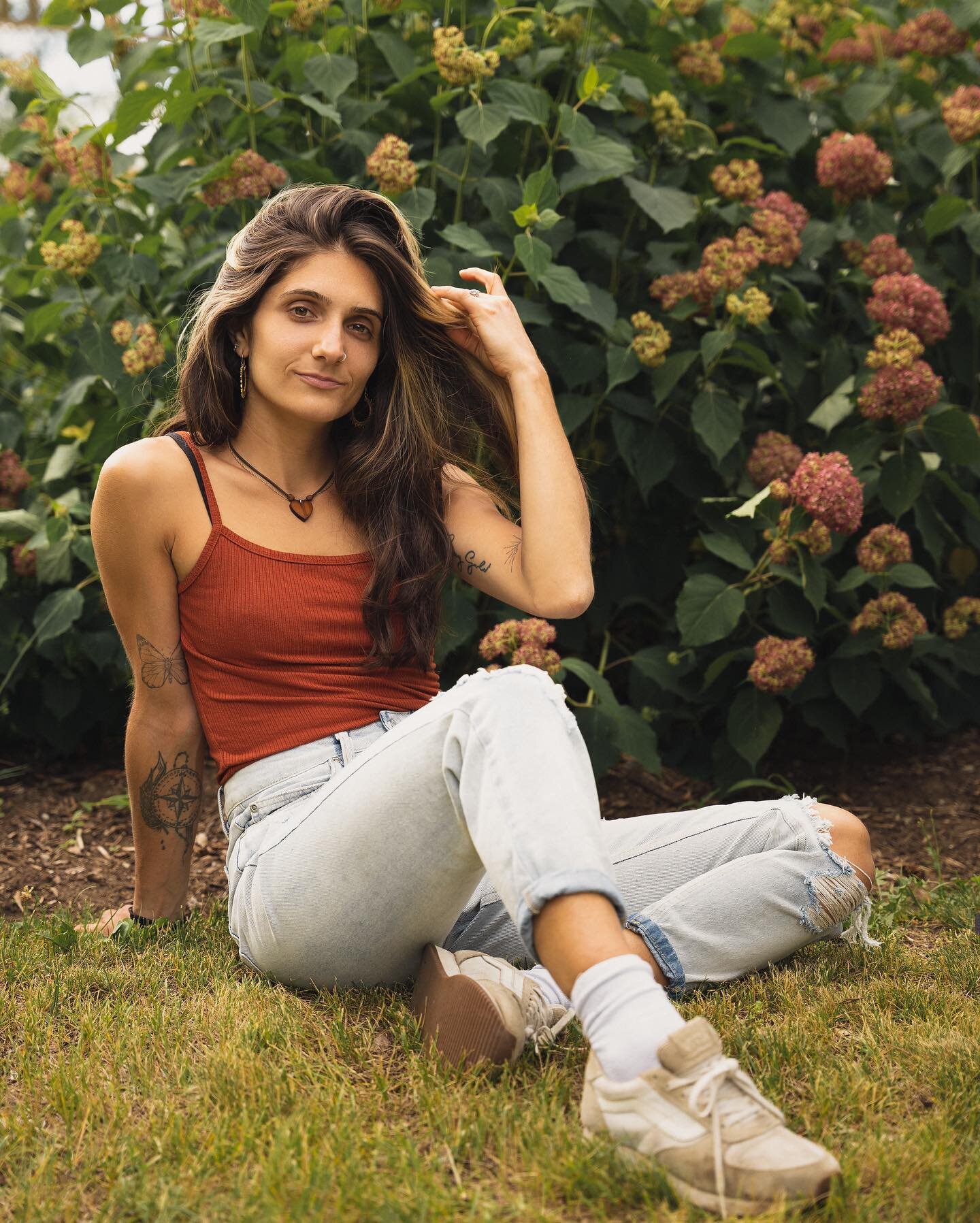Nature love 🌹🌸
.
Model: @anna_papaleo 
.
WWW.BRUNOPAPALEO.COM