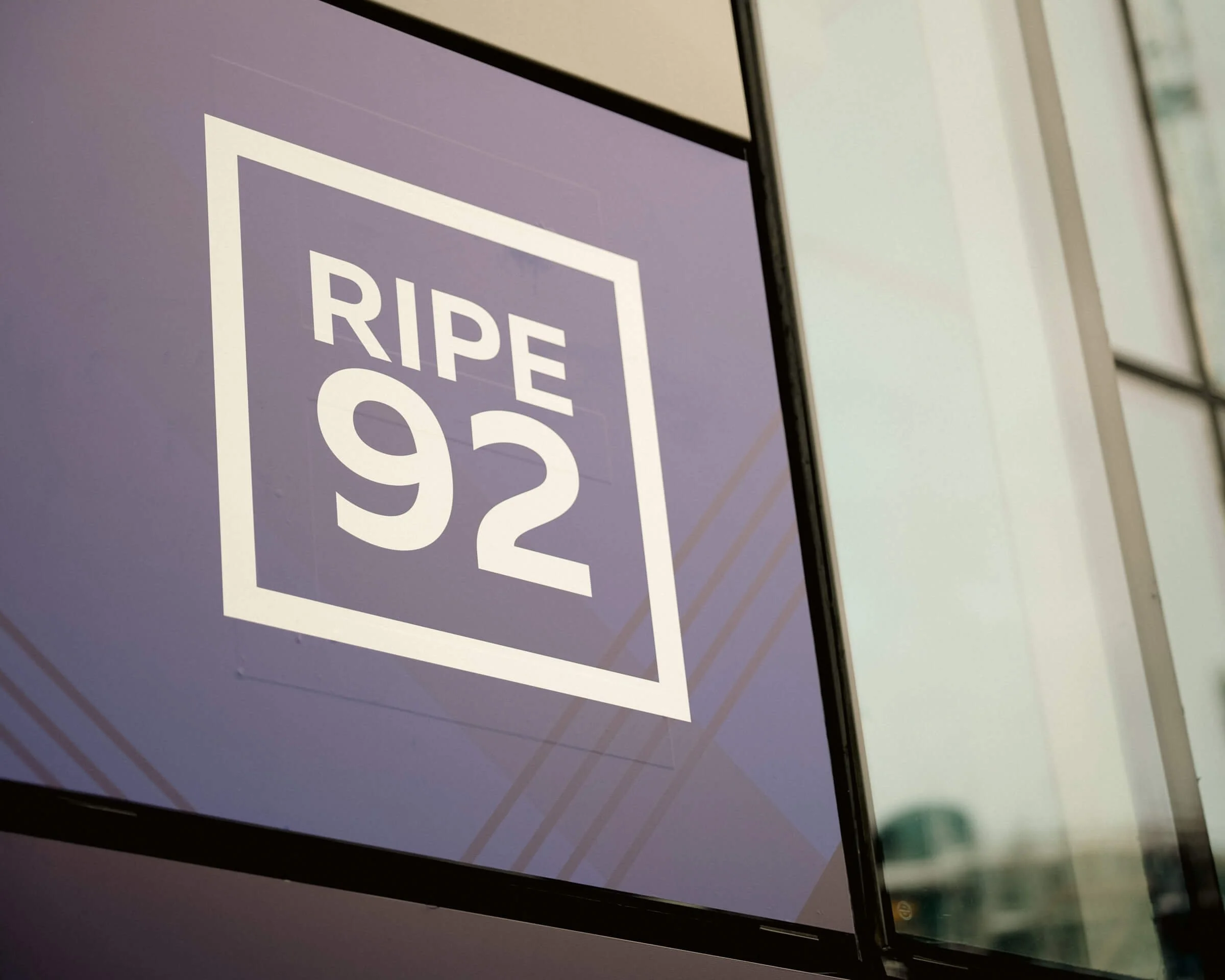 RIPE92-07705.jpg