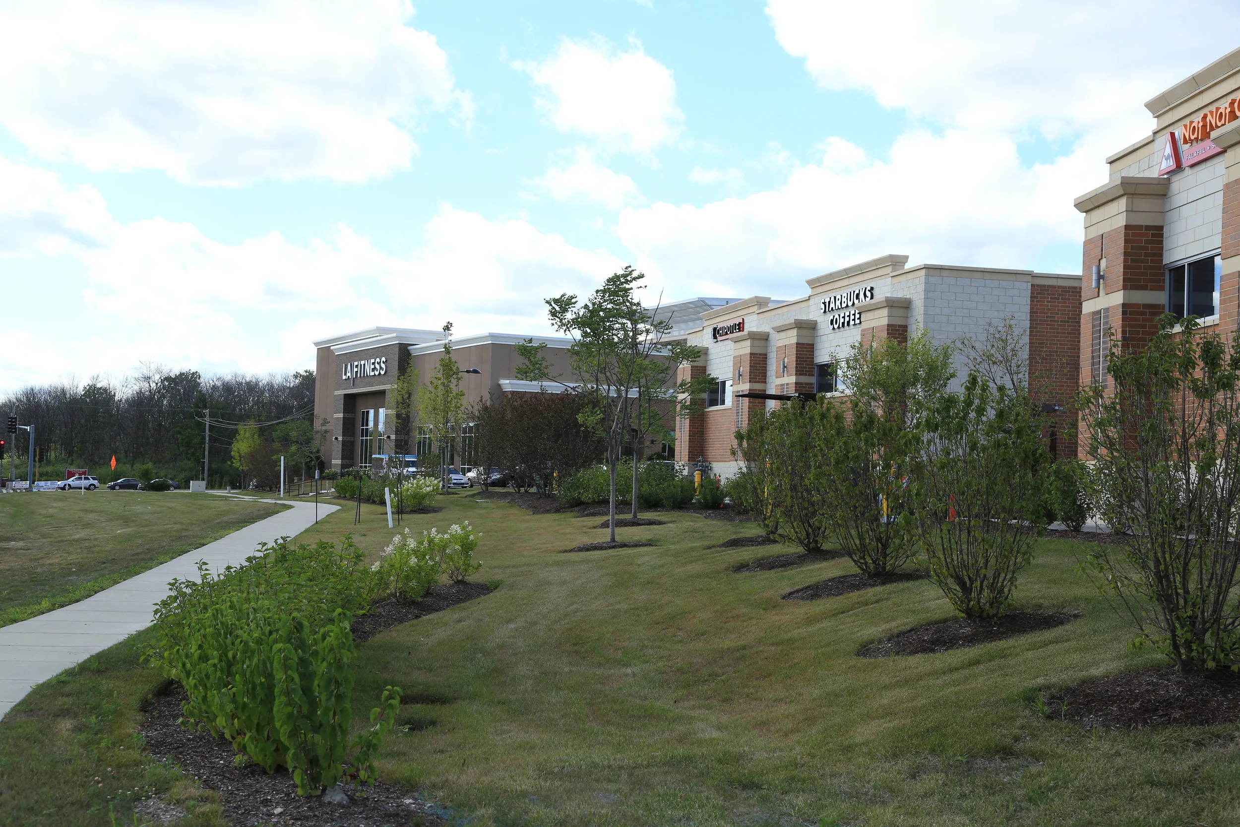 THE SHOPS AT GLEN POINTE