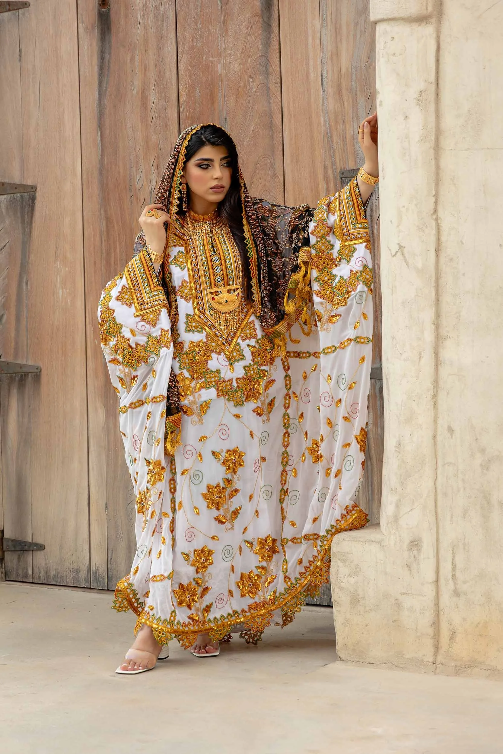 Fashion content creation in Dubai showcasing a model wearing traditional clothing and premium handcrafted jewellery.