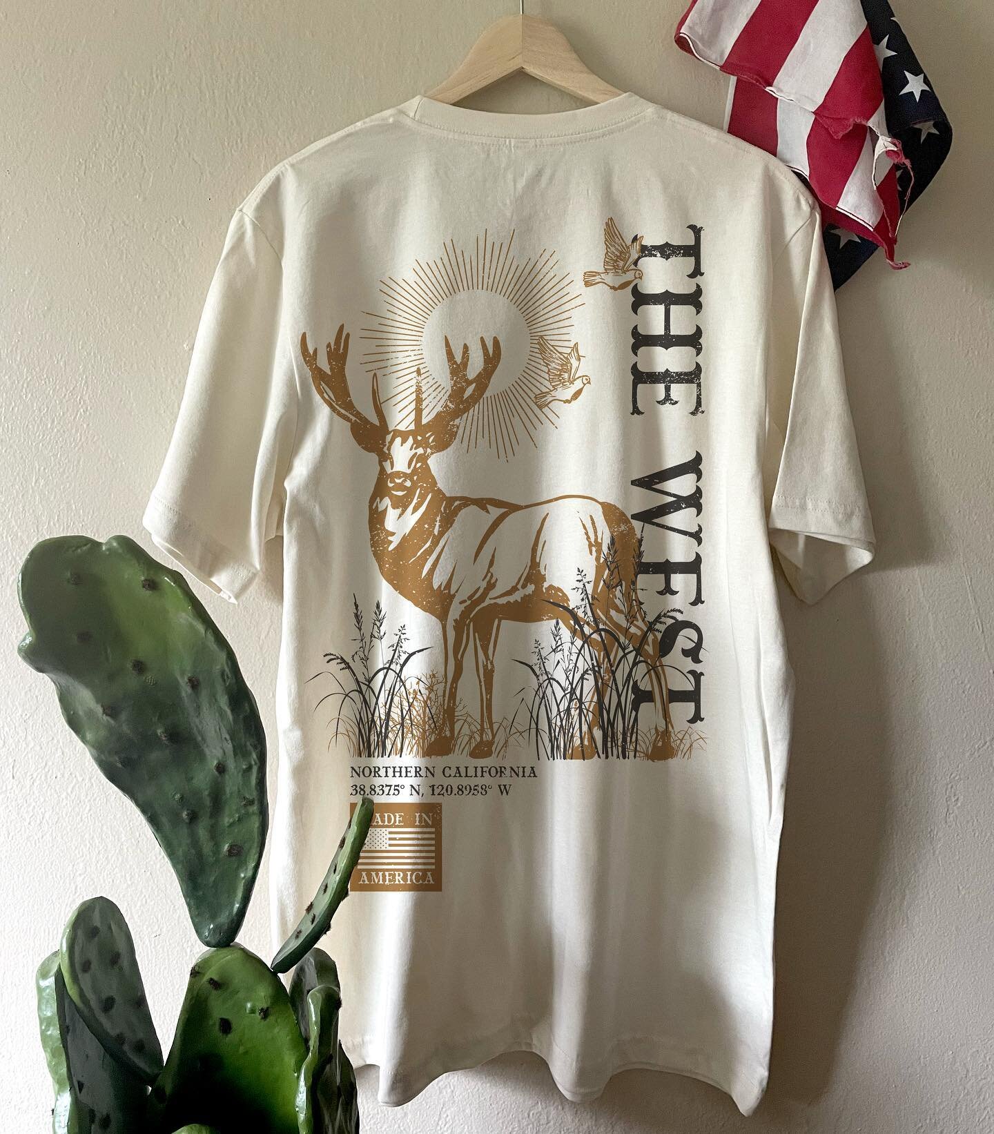 🇺🇸 Made In America 

Apparel made in the USA. Designed in Durham California. 

#thewesternsunrise #madeinusa #madeinamerica #graphictee #kidsclothes #womensfashion #cowboyculture #californiacowboy #themodernwest #westernwear #mensshirts #vintageins