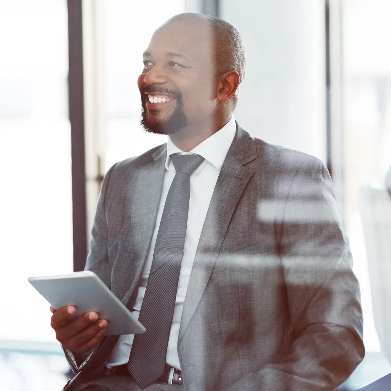 Interim vs Permanent Leadership: Choosing the Right Solution for Business Growth