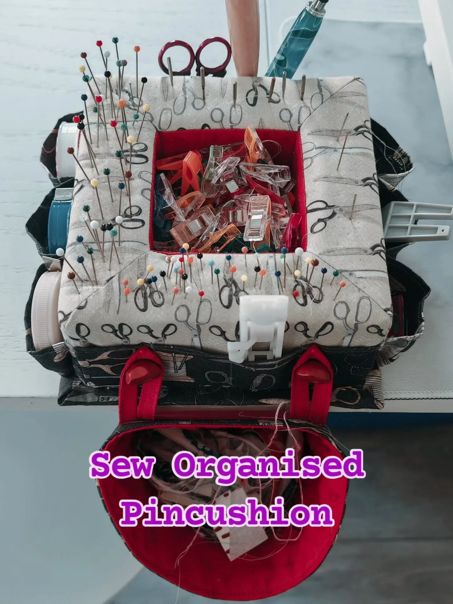 Last week a lovely customer asked me a question about the Sew Organised Pincushion, so I thought I would take some new photos today, in my studio!

The Sew Organised Pincushion is a workstation to sit next to your machine or cutting mat. It has pocke