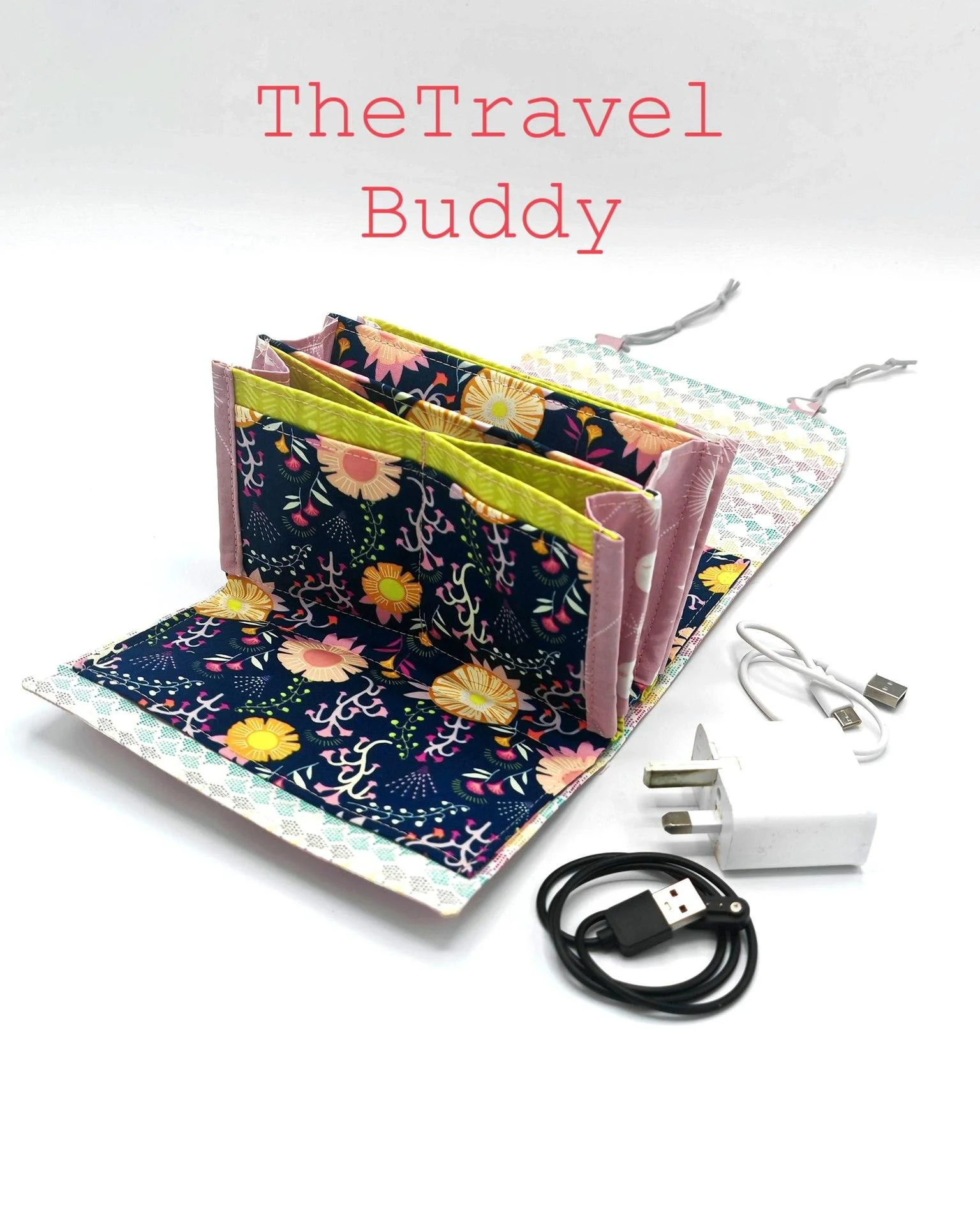 Hello lovely sewing people, and a happy new year to you!

Are you dreaming about jetting off somewhere fun? The Travel Buddy is ready for you to sew, to help organise your suitcase!

If you are going away for a weekend, you will usually have to remem
