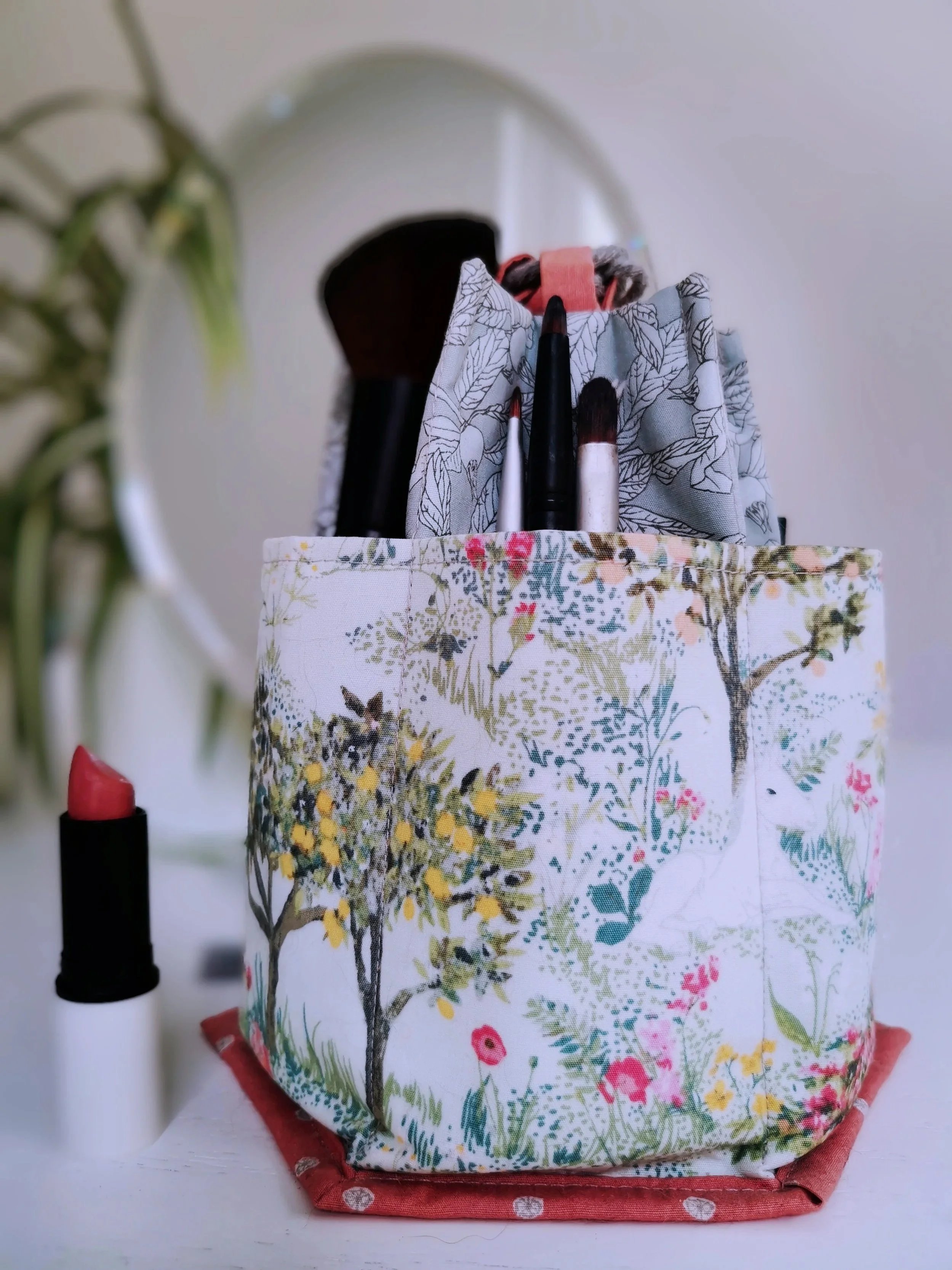 The Hexi-Caddy - £5+VAT