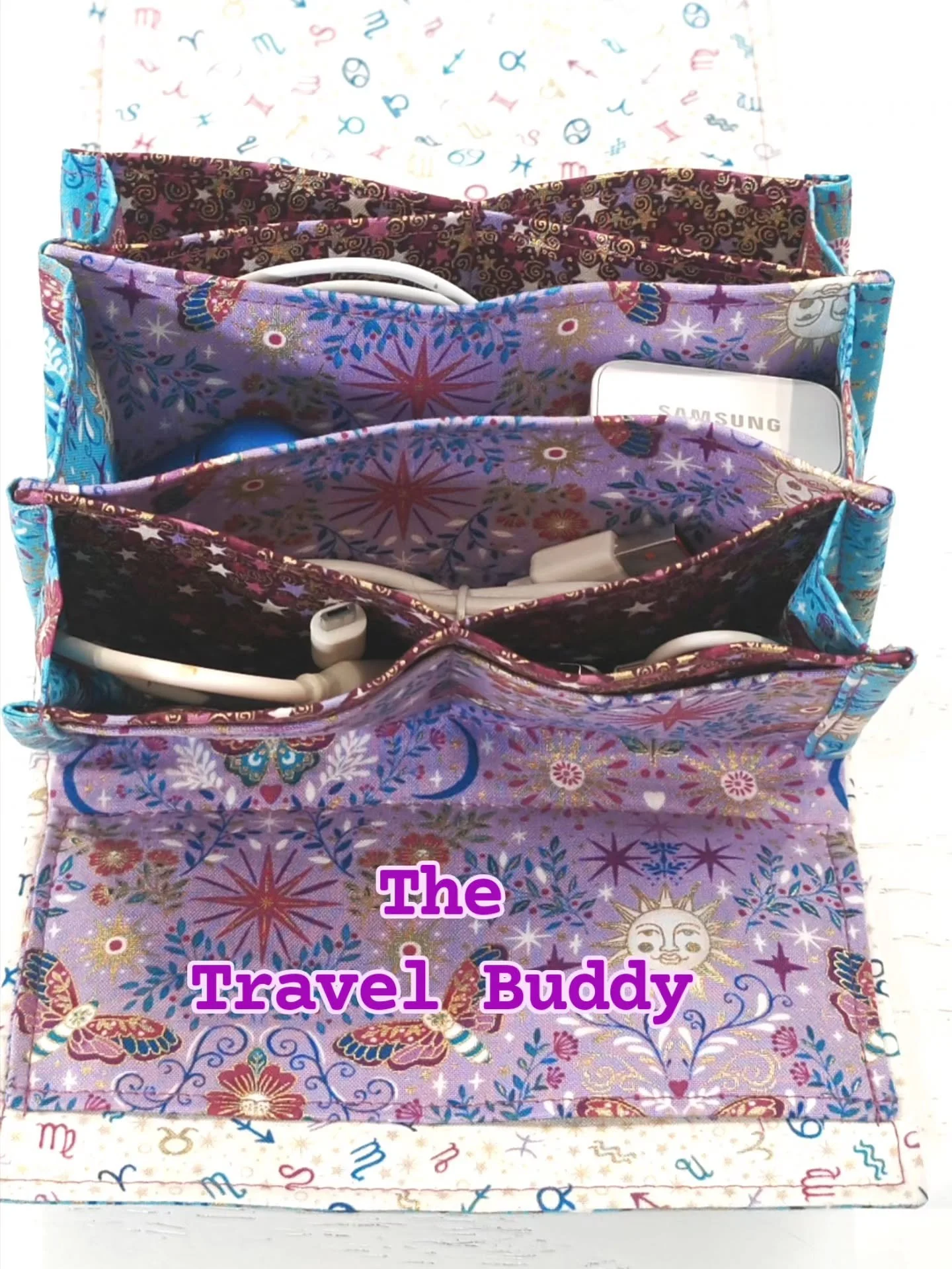 My patterns are all designed to be useful! What essentials did I take on my holiday last week?

✅ Travel Buddy, for all of my charging cables
✅ Turned Out Zipper Pouch, for bits and bobs
✅ Lovely Lunch Bag, for my picnic lunches
✅ Noteworthy Journal 