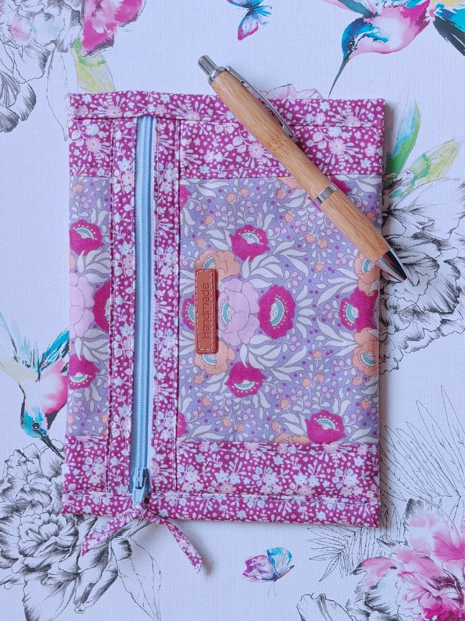 The Self-Bound Zip Pouch - FREE PATTERN with bonus fabric weaving tutorial