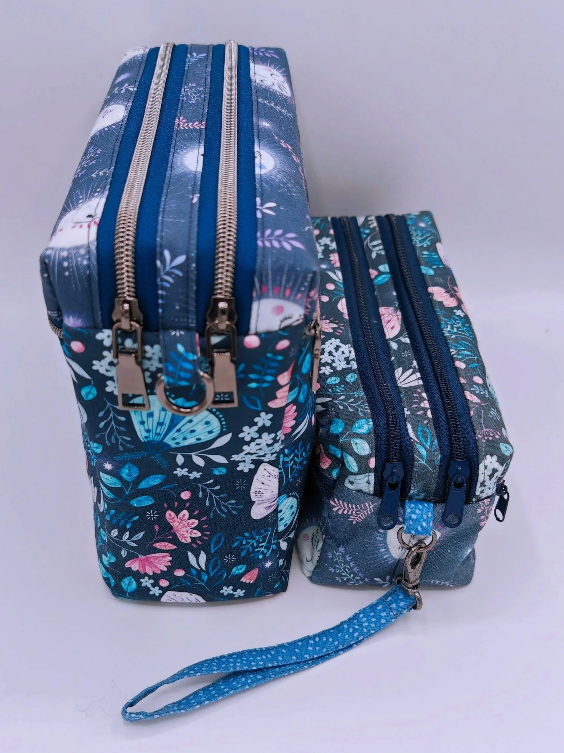 XL Wet’n’Dry Washbag (with bonus smaller size included)- £6+VAT