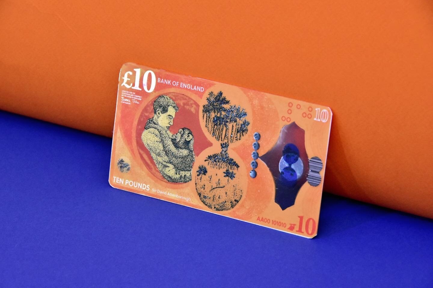 £10 front .jpg