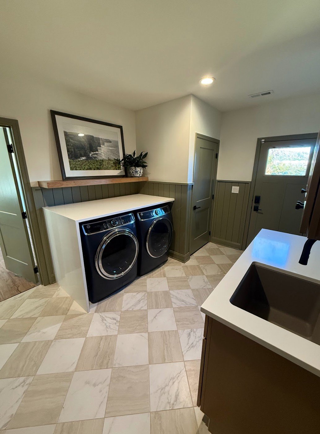 Moon Laundry Room