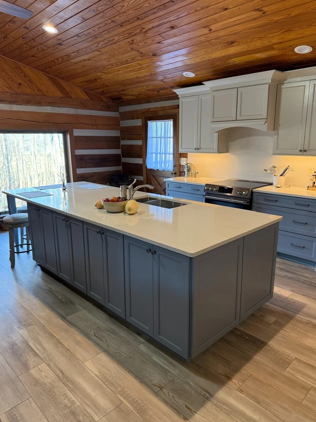 Fey Kitchen 2.jpg