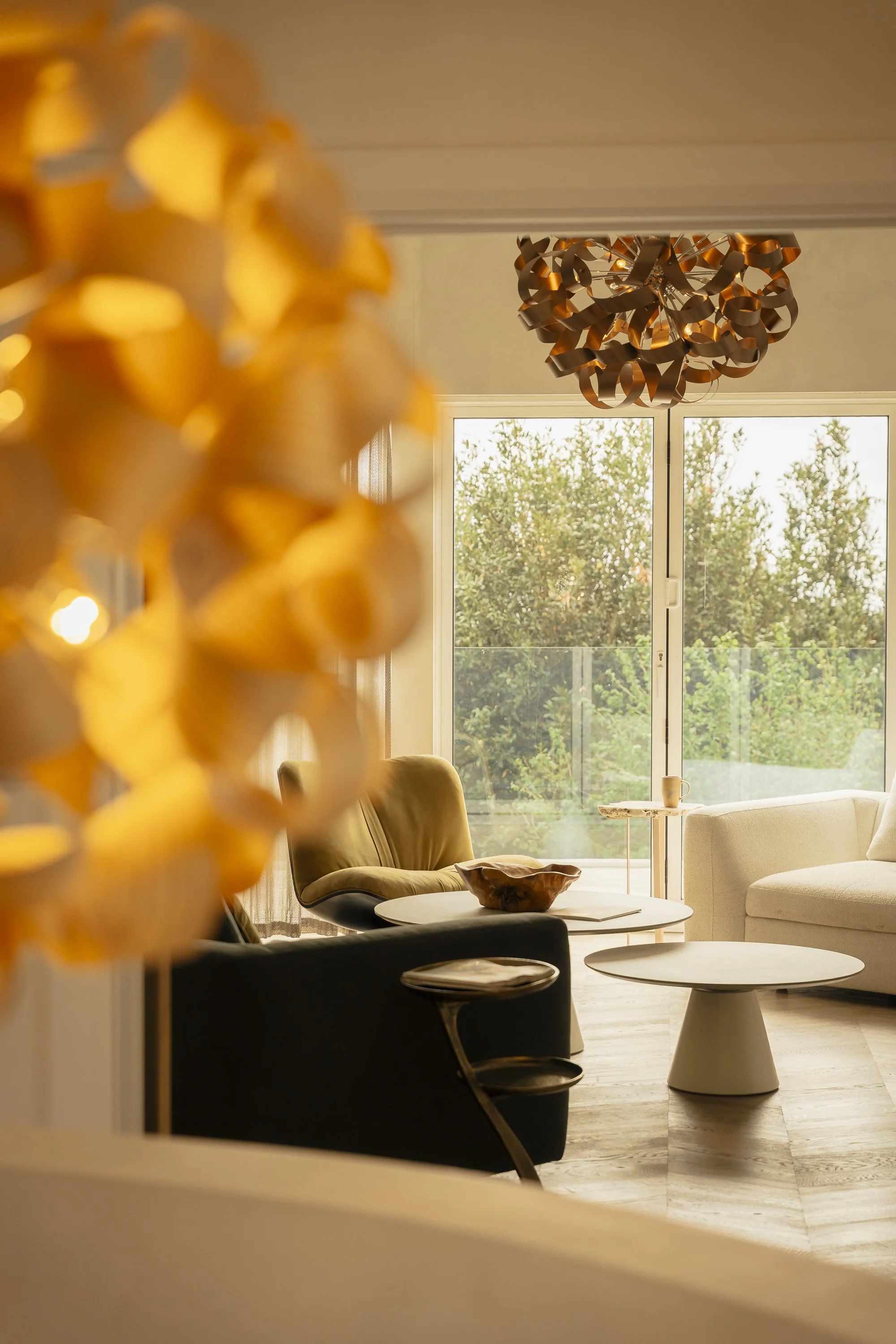 light fitting emphasis 2.jpg