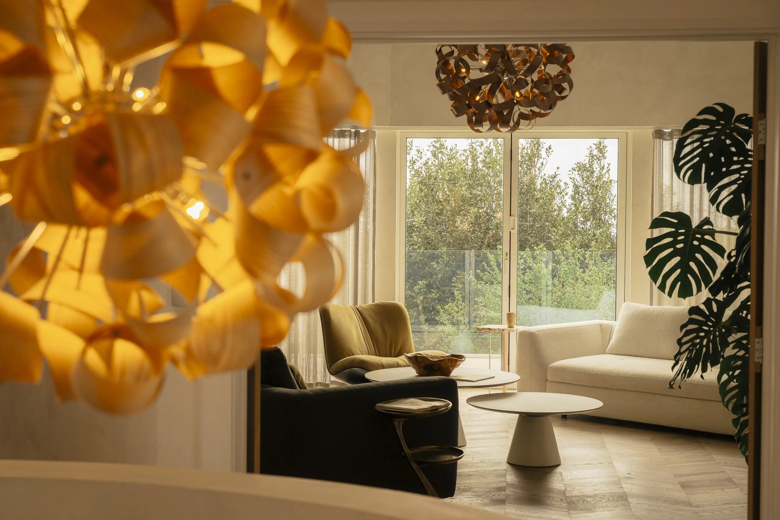 light fitting emphasis.jpg