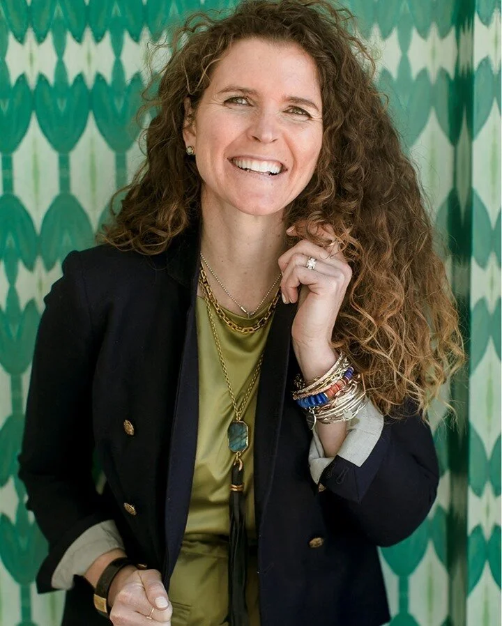 Love the skin you're in, while wearing what makes you feel good! I love dressing up my looks with bright colors unique jewels as spring slowly begins. 🍀🍀🍀. Happy St. Patrick&rsquo;s Day to all.  Sending you some luck of the Irish 🌈⠀⠀⠀⠀⠀⠀⠀⠀⠀
:⠀⠀⠀⠀