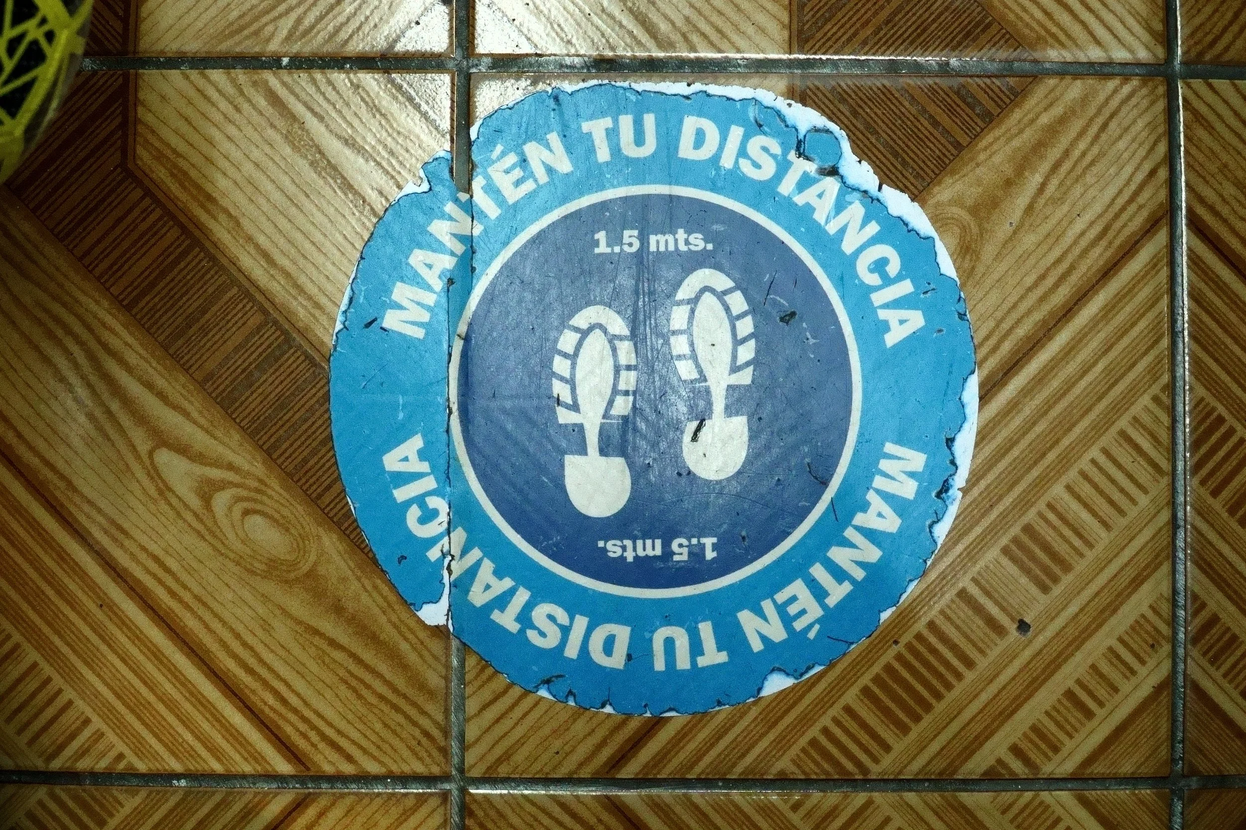 "Mantén tu distancia (Maintain your distance [Informal Command])" Circular Floor Adhesive, Hostel Puerto Vallarta, Mexico - December 21st