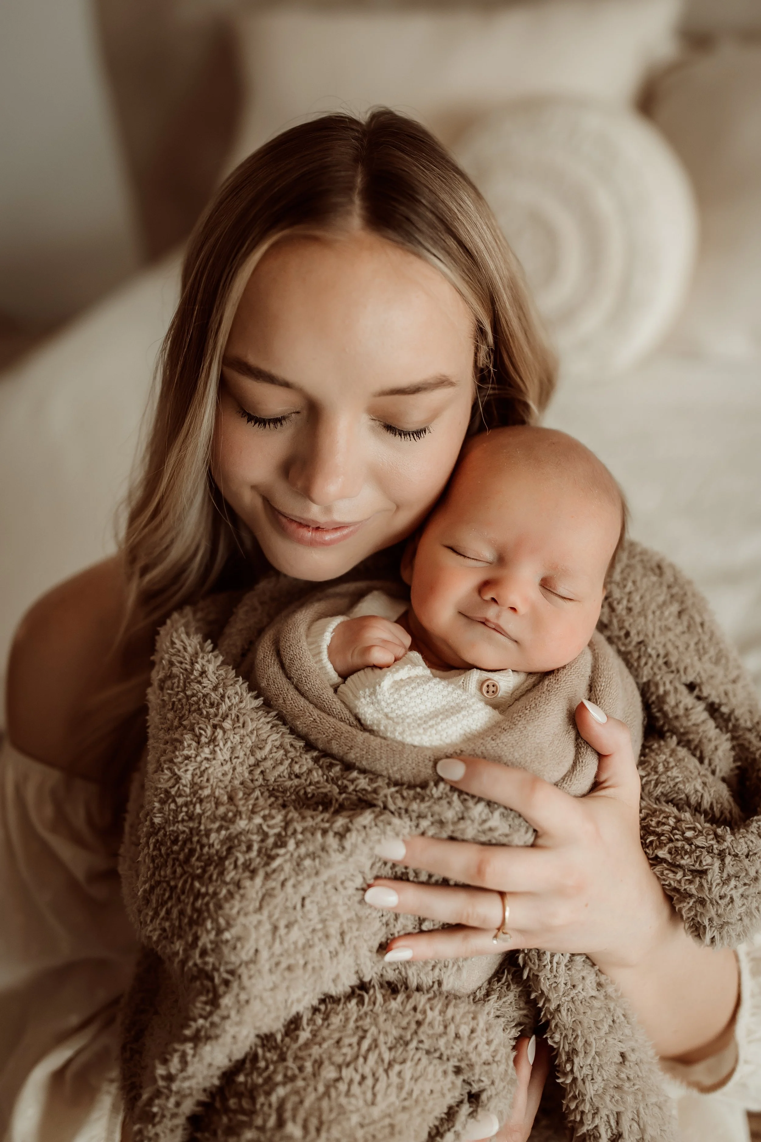 Wichita newborn photographer using organic textures and wraps