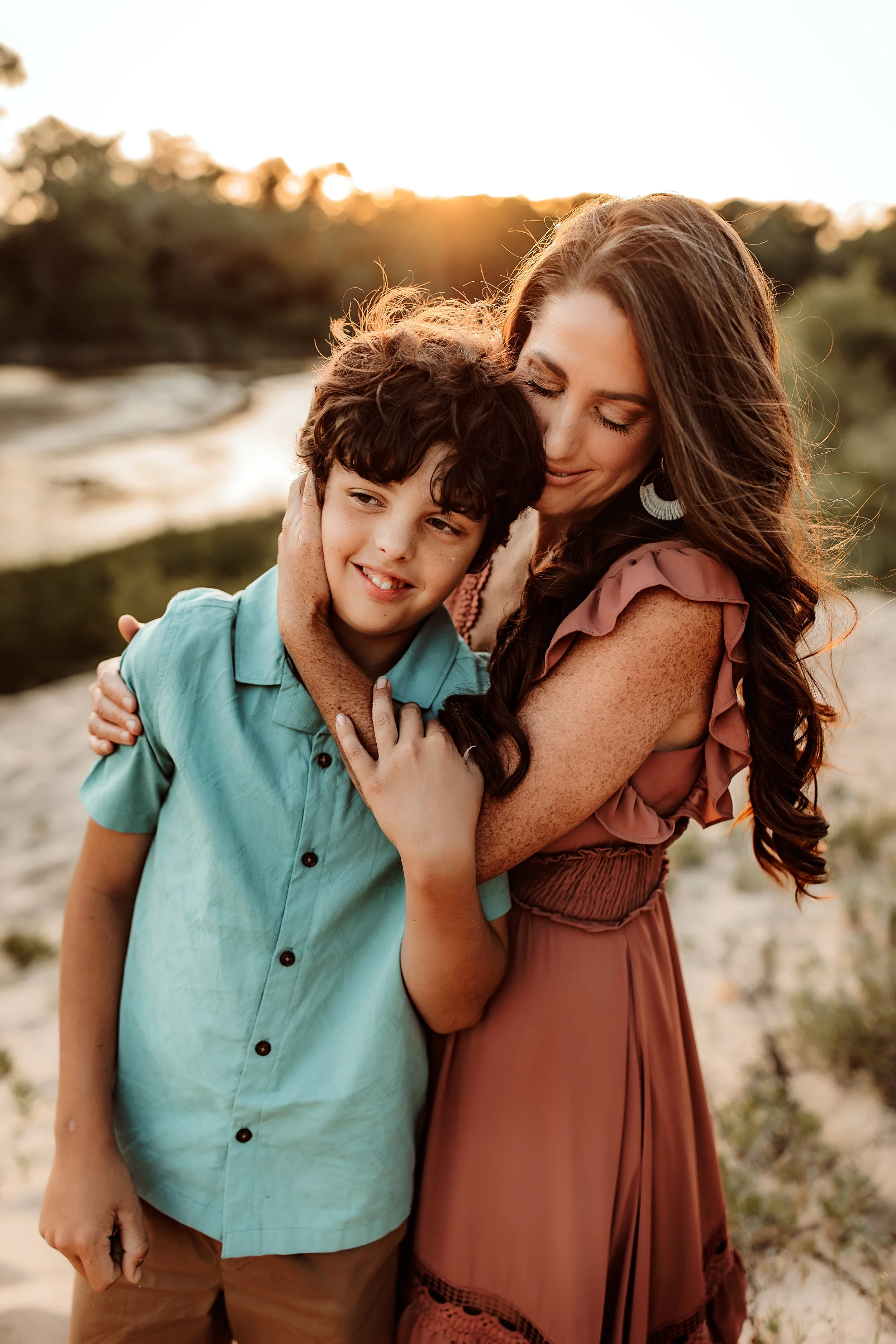 Heartwarming photo of a mother and her child in Wichita