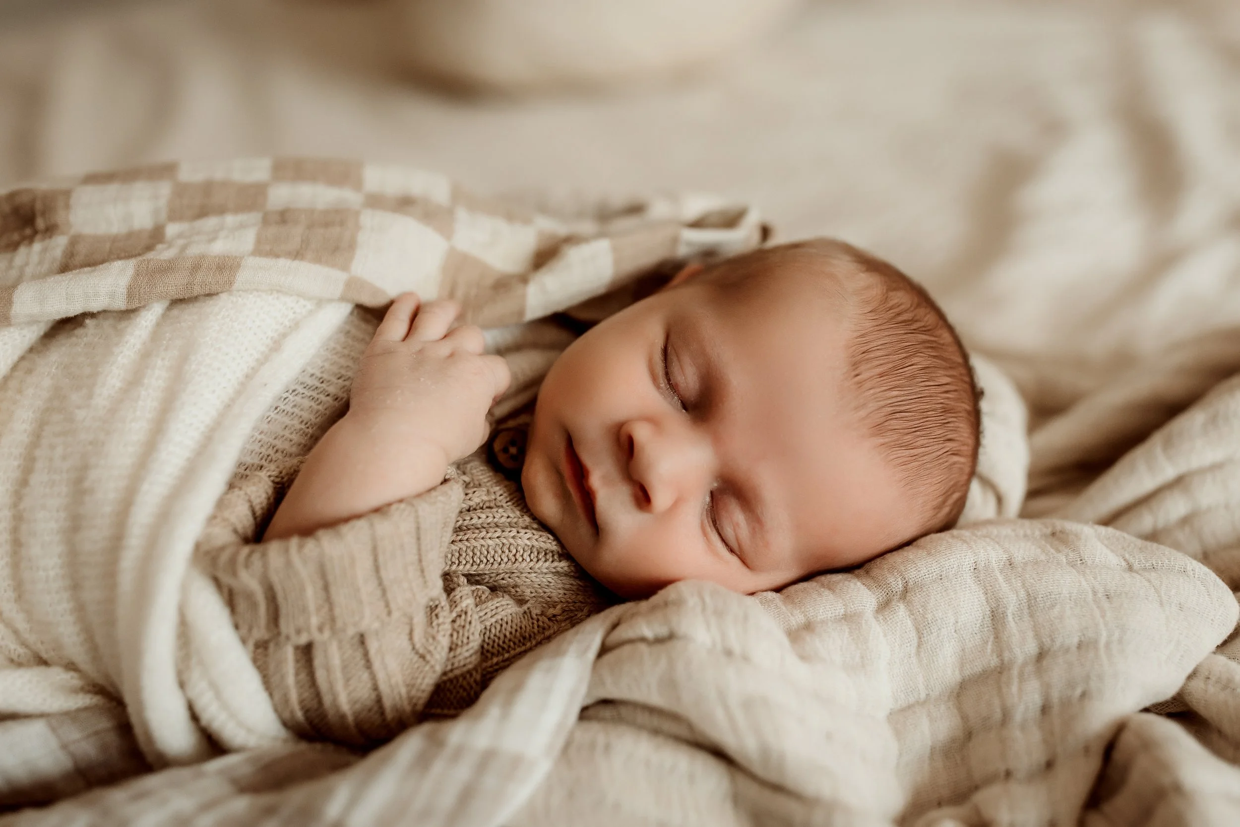 Capturing the "new baby smell" in a lifestyle newborn session