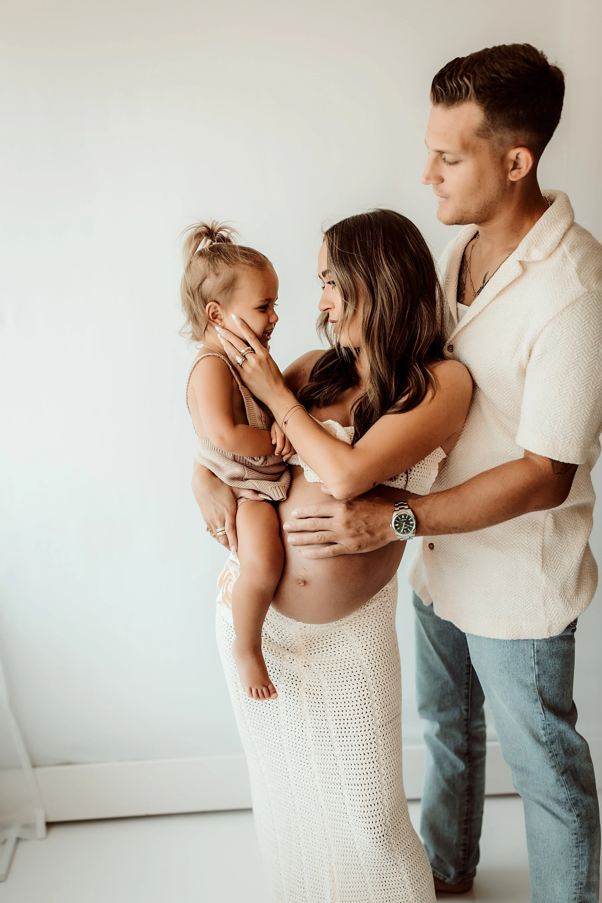 Beautiful natural light maternity session in a Goddard  photo studio