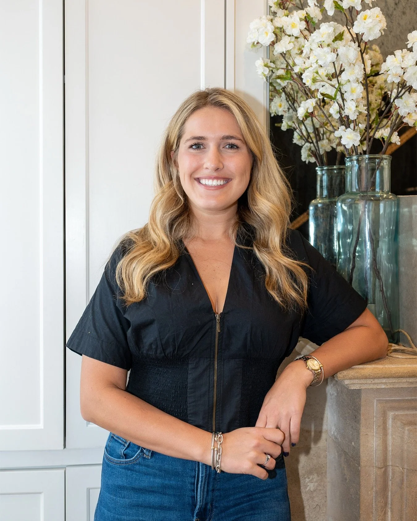 So excited to welcome @clara_mckinley to the team! 

Originally from Kentucky and now a proud Southie local, Clara brings her natural warmth, strong sales background, and longtime love of real estate to every client she meets.

She&rsquo;s lived in f