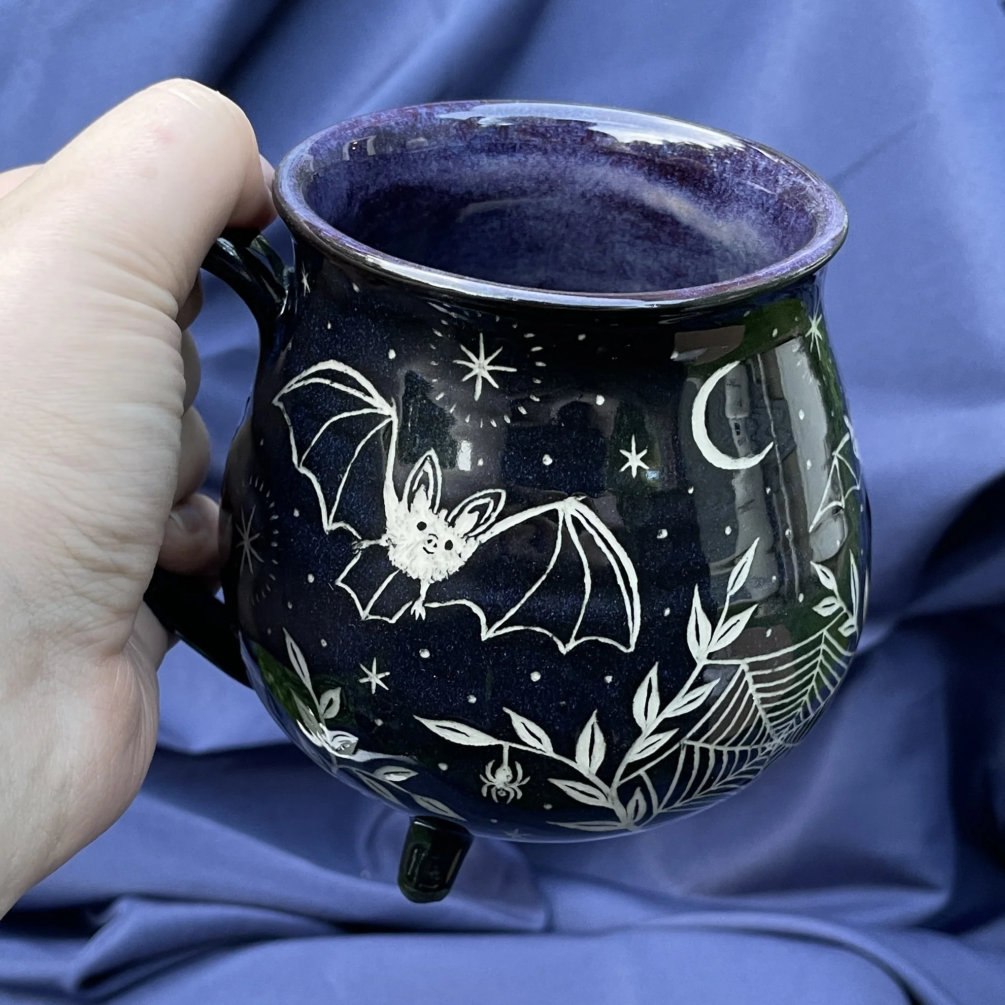 cauldron mug bats b 3.jpg