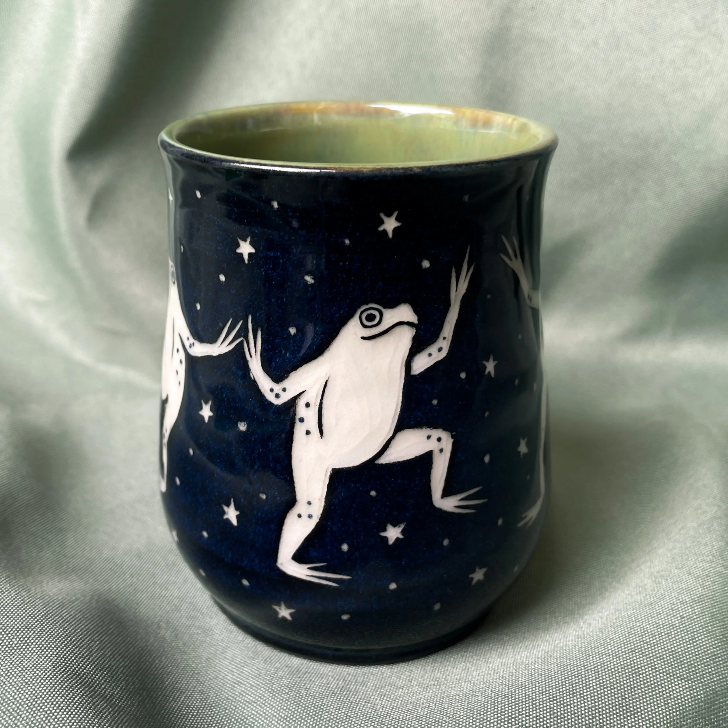 dancing frog cup c 1.JPEG