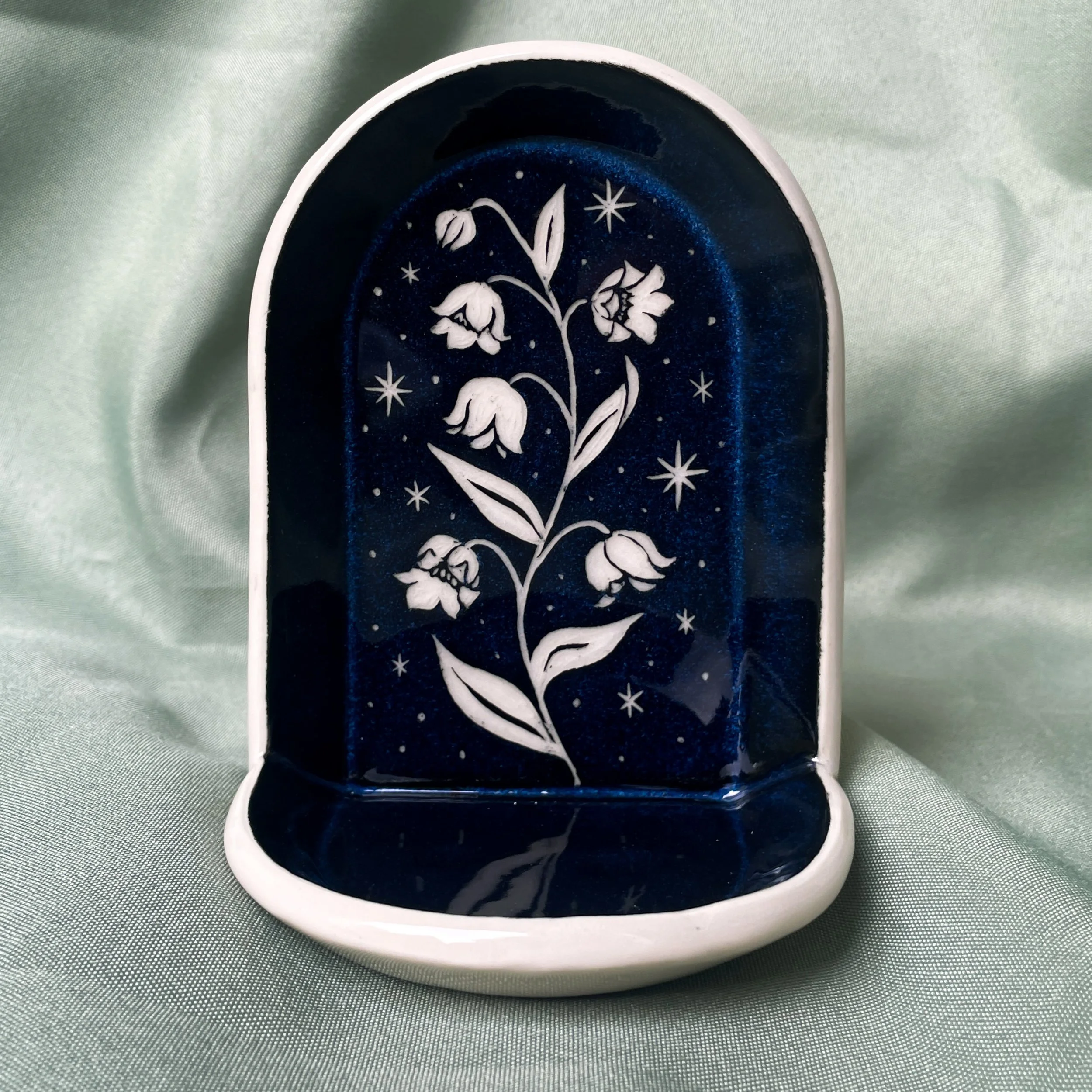 Altar Shelf - Lily of the Valley