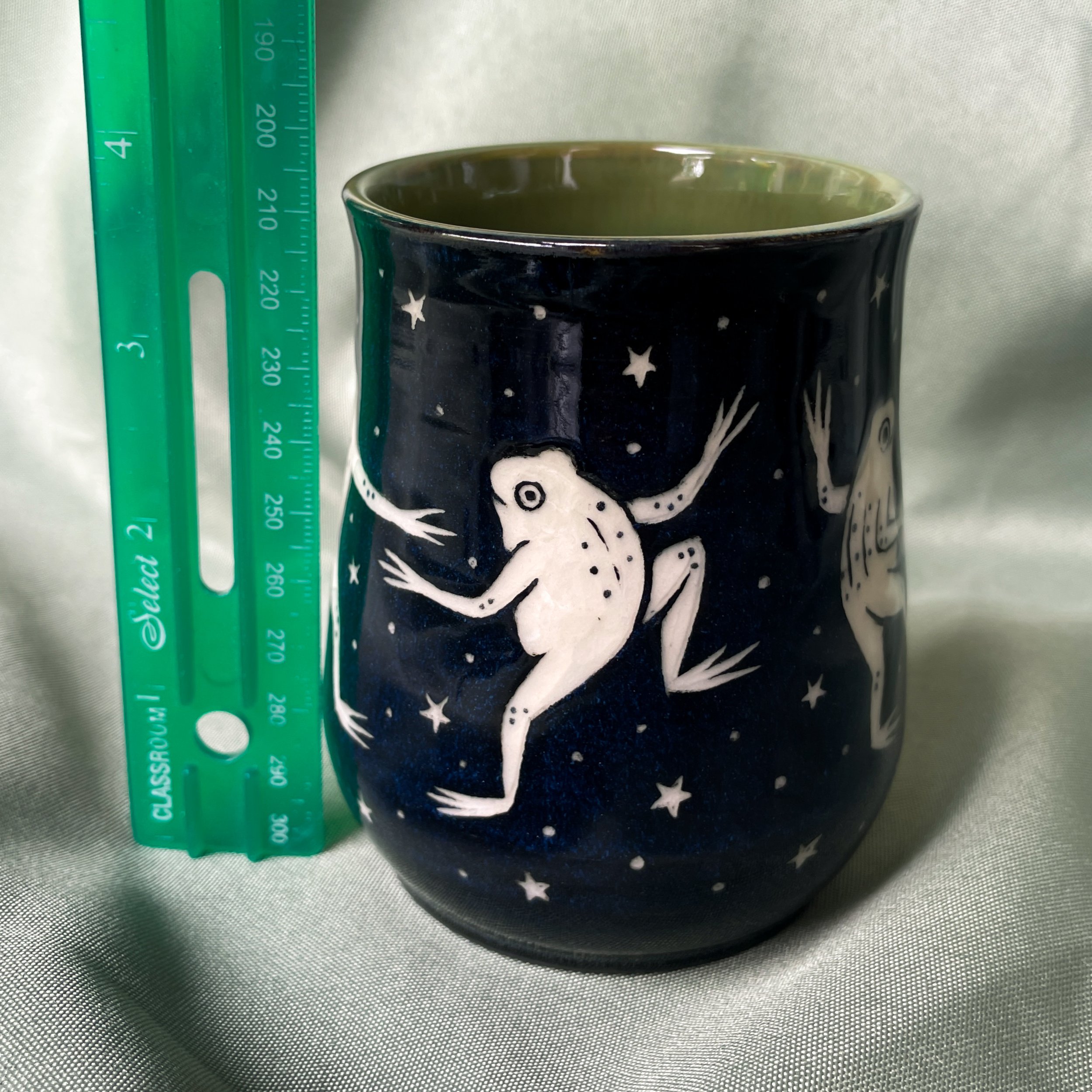 dancing frog cup c ruler.JPEG