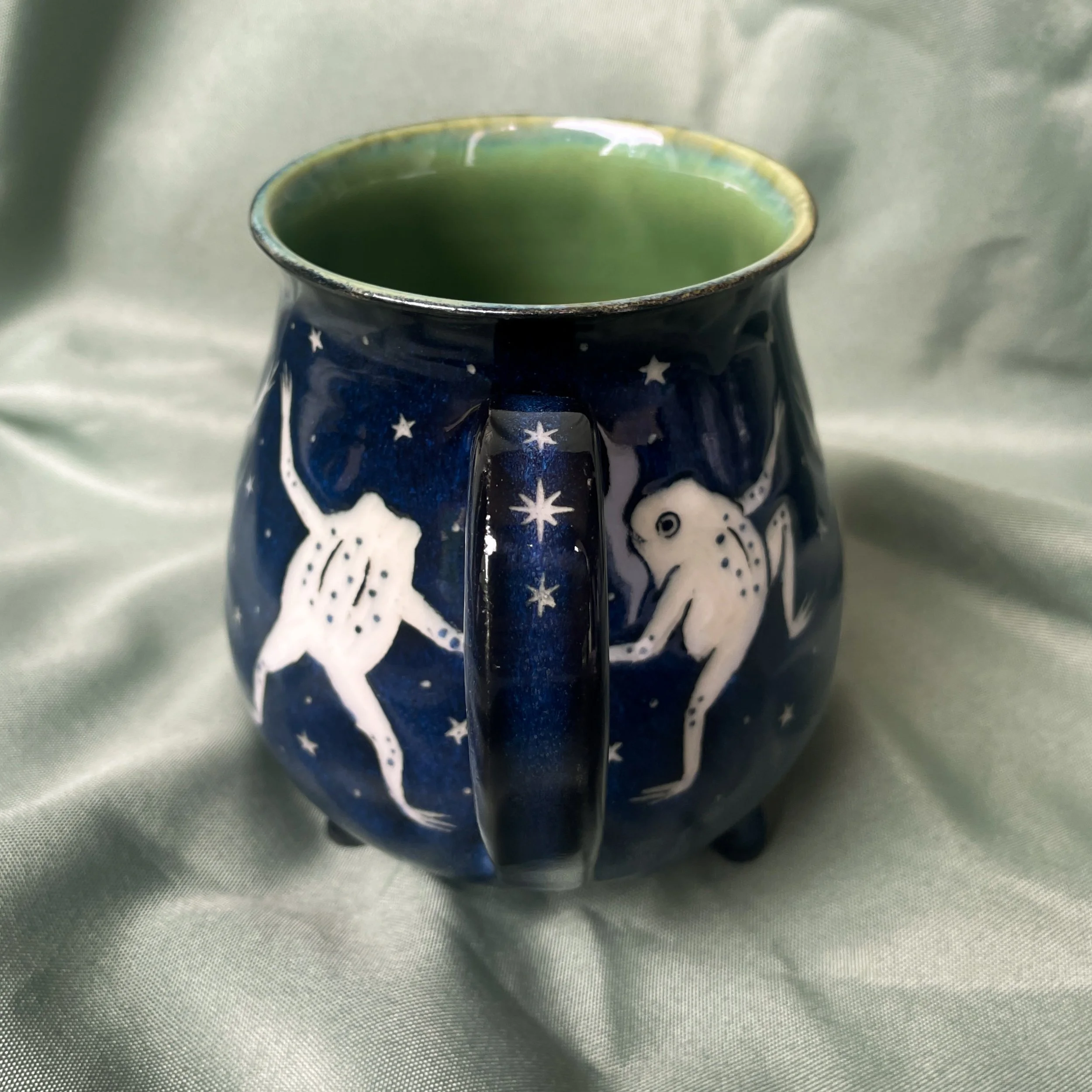 dancing frog cauldron mug b sideview 4.JPEG