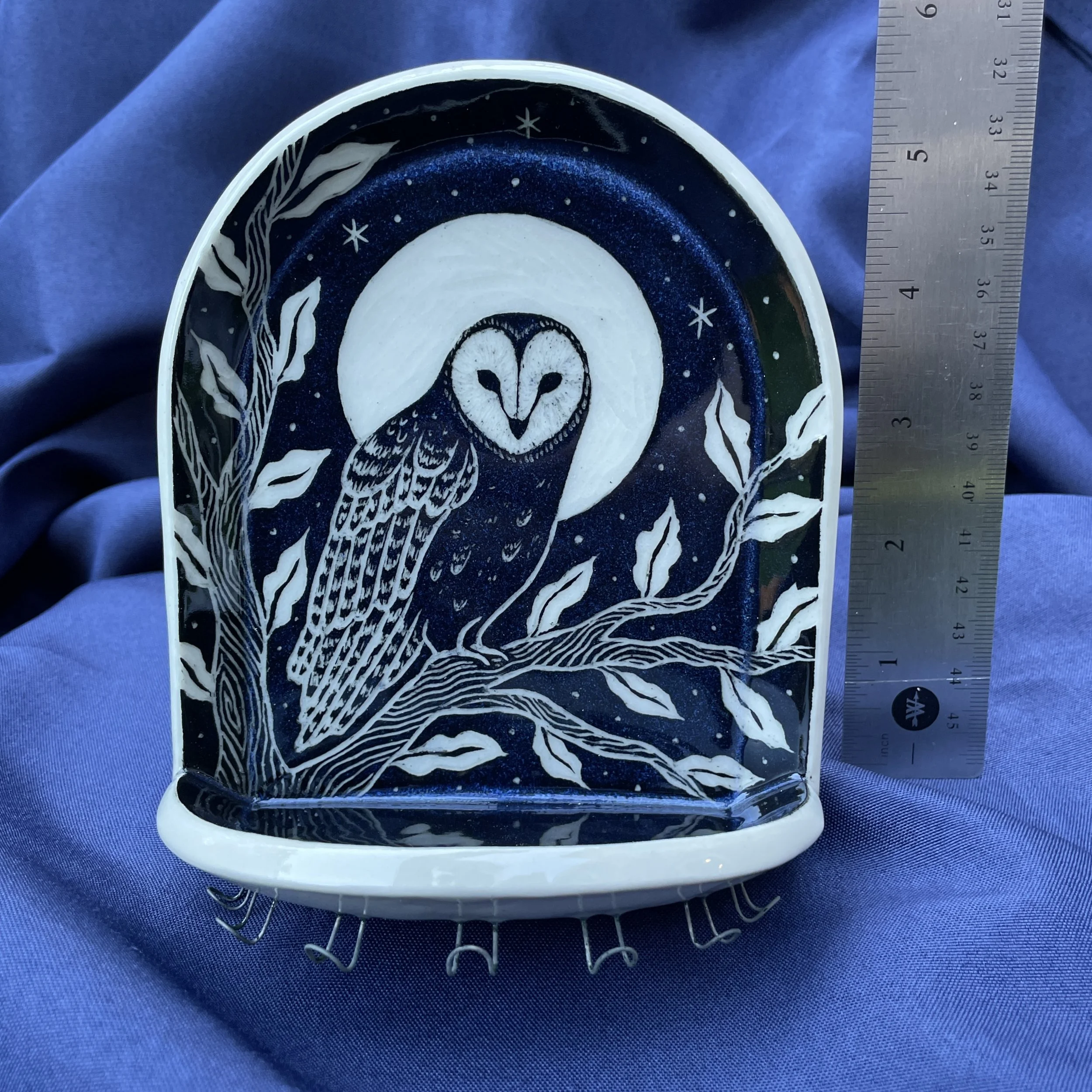 altar with hooks owl 7.jpg