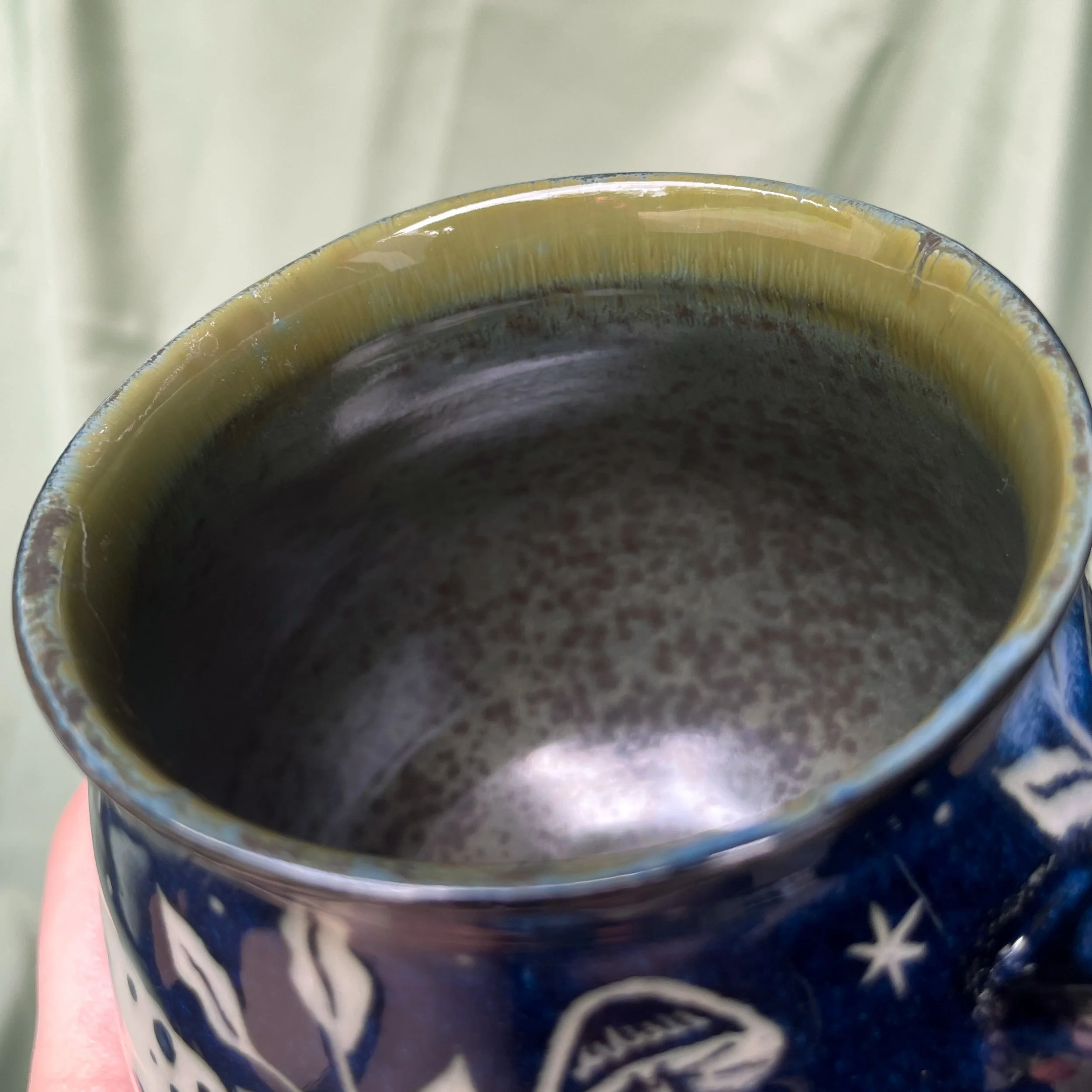 cauldron mug toads interior.JPEG