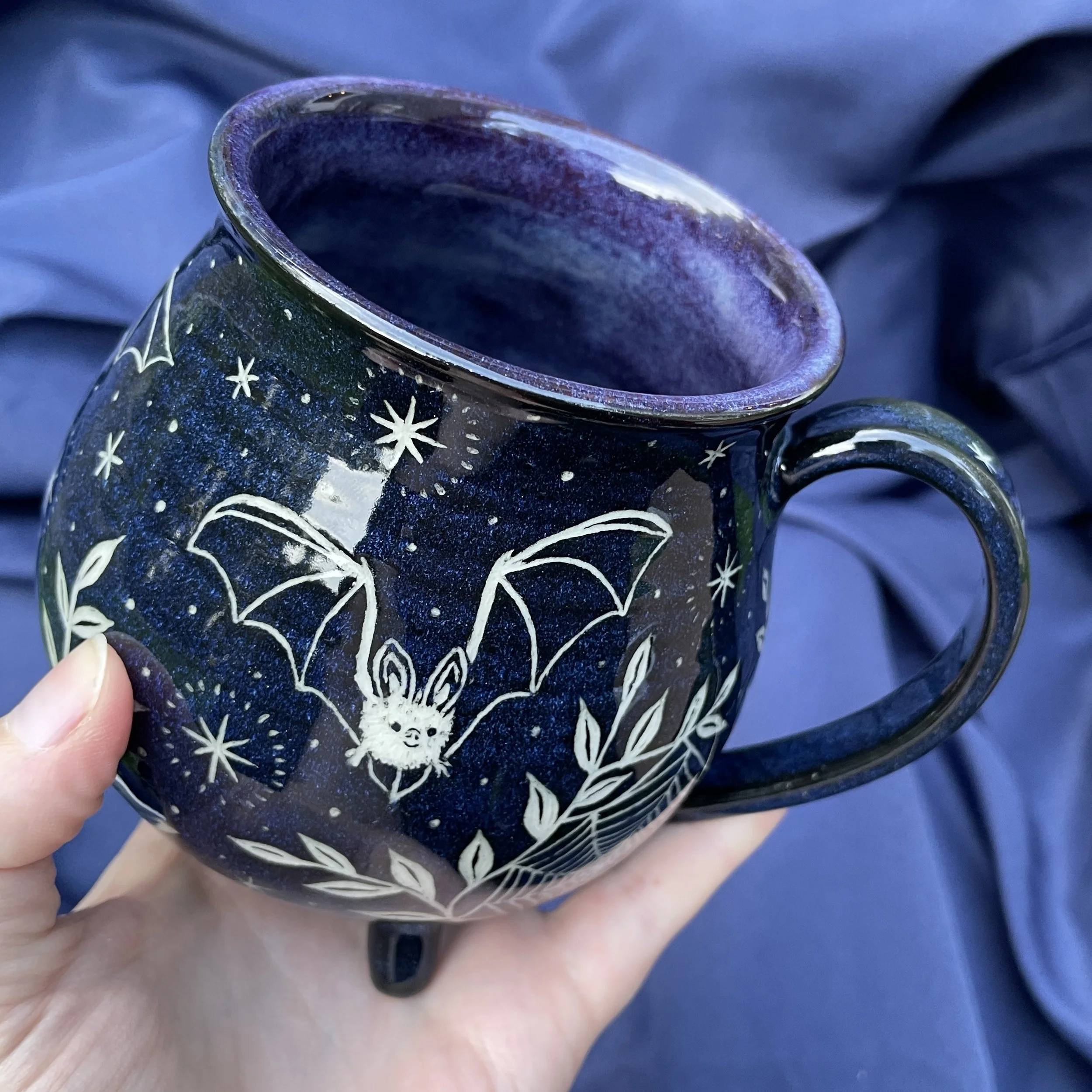 cauldron mug bats b 2.jpg