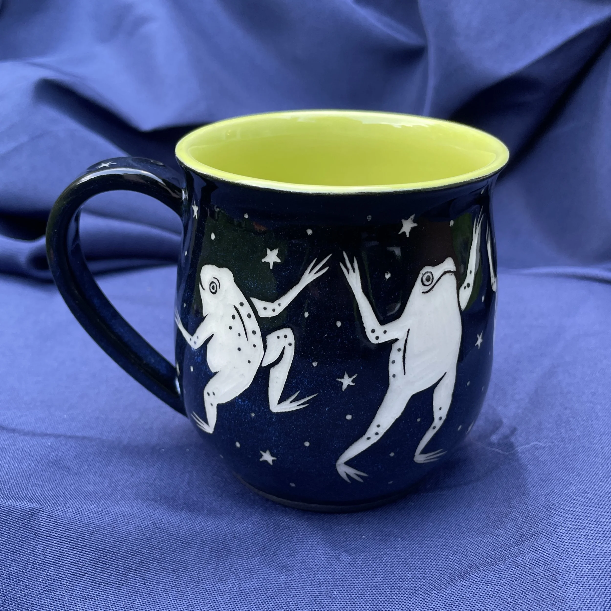 mug dancing frogs A 5.jpg