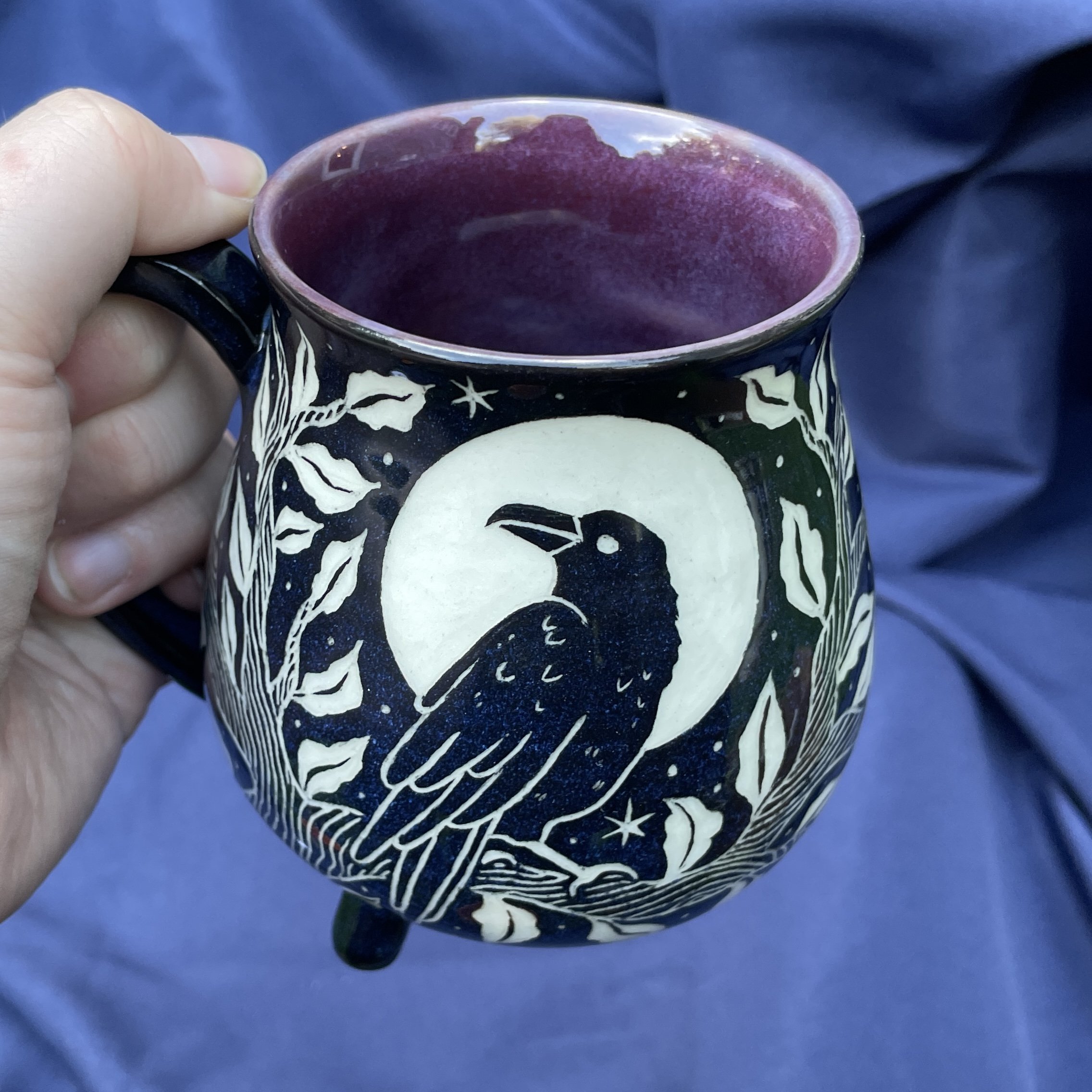 cauldron mug raven C 1.jpg