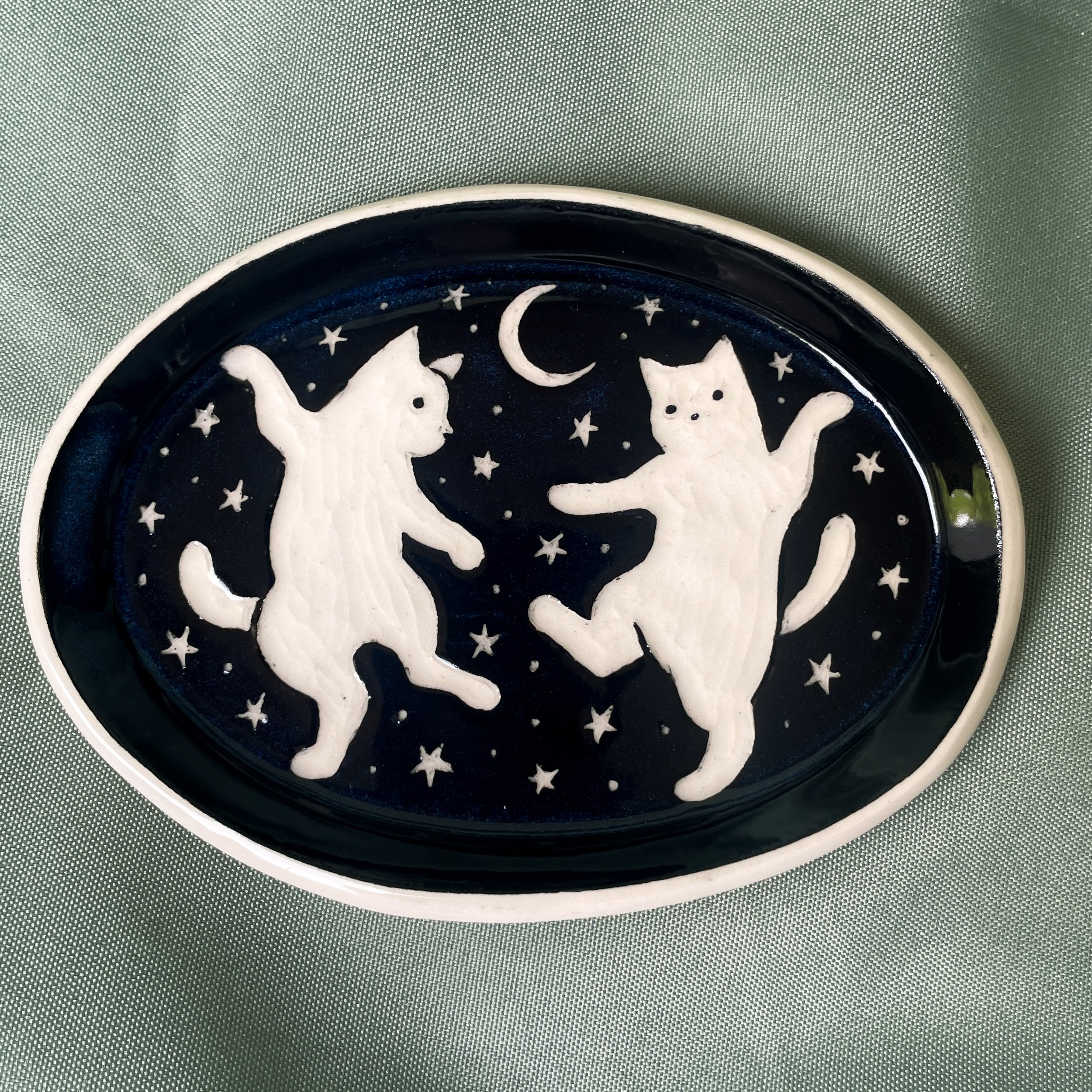 oval trinket dish dancing cats.JPEG