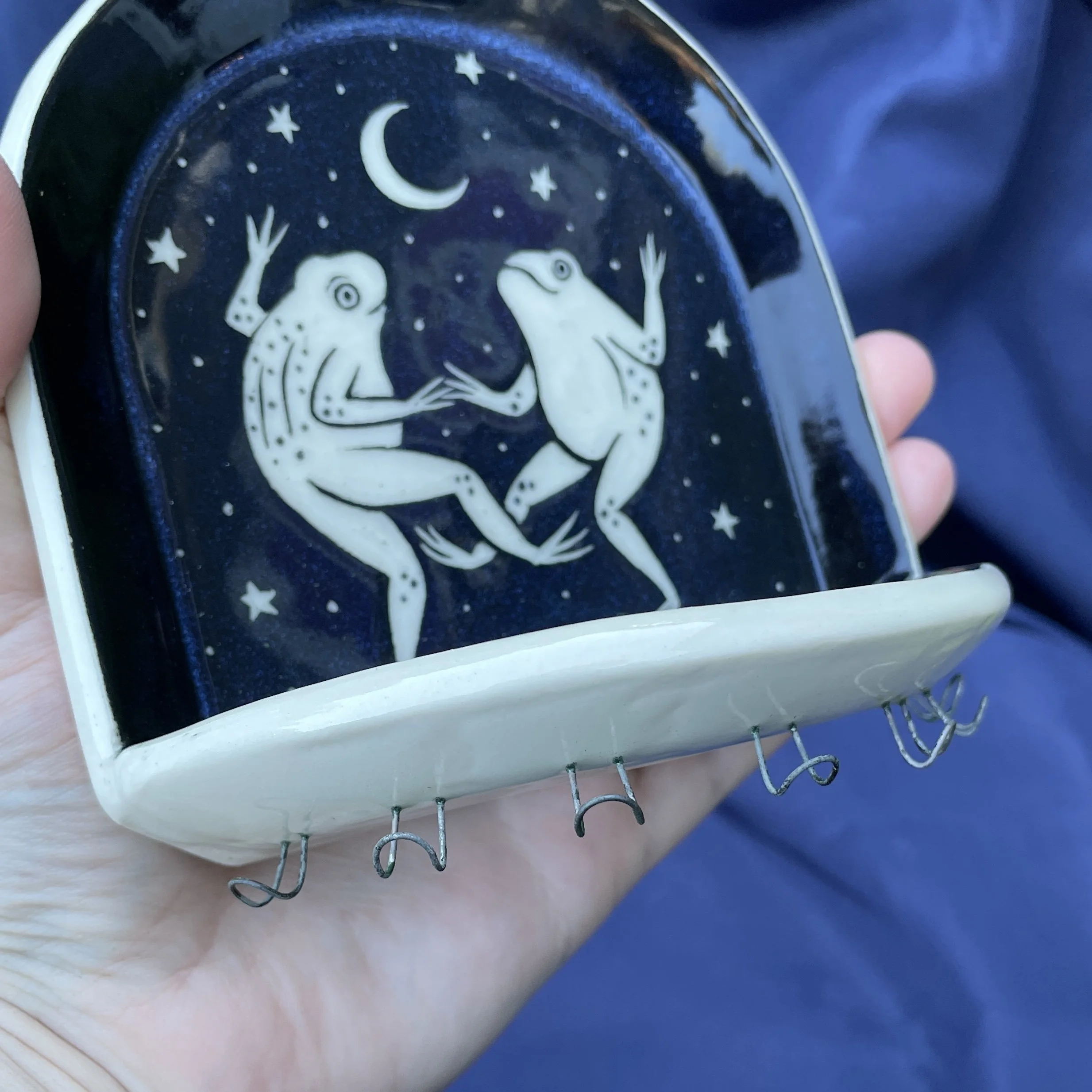 altar shelf dancing frogs 7.jpg