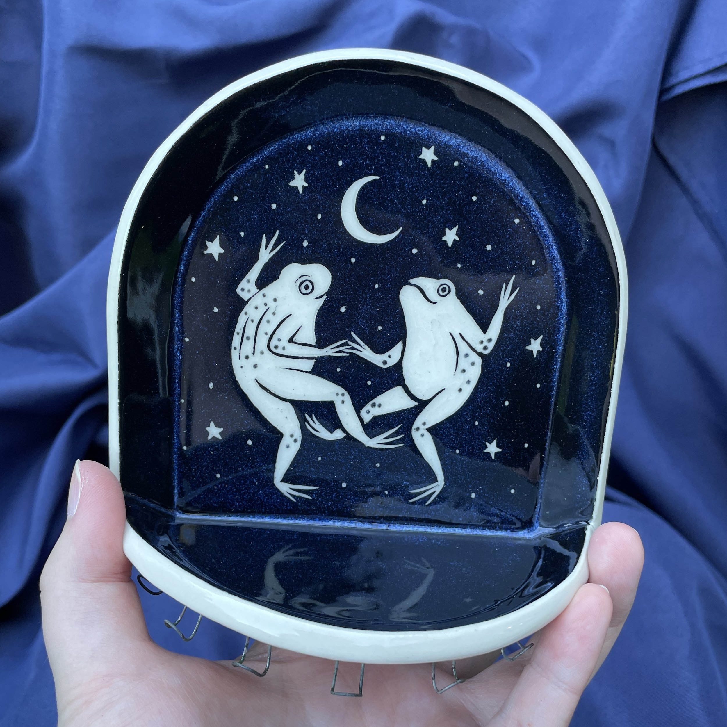 altar shelf dancing frogs 4.jpg