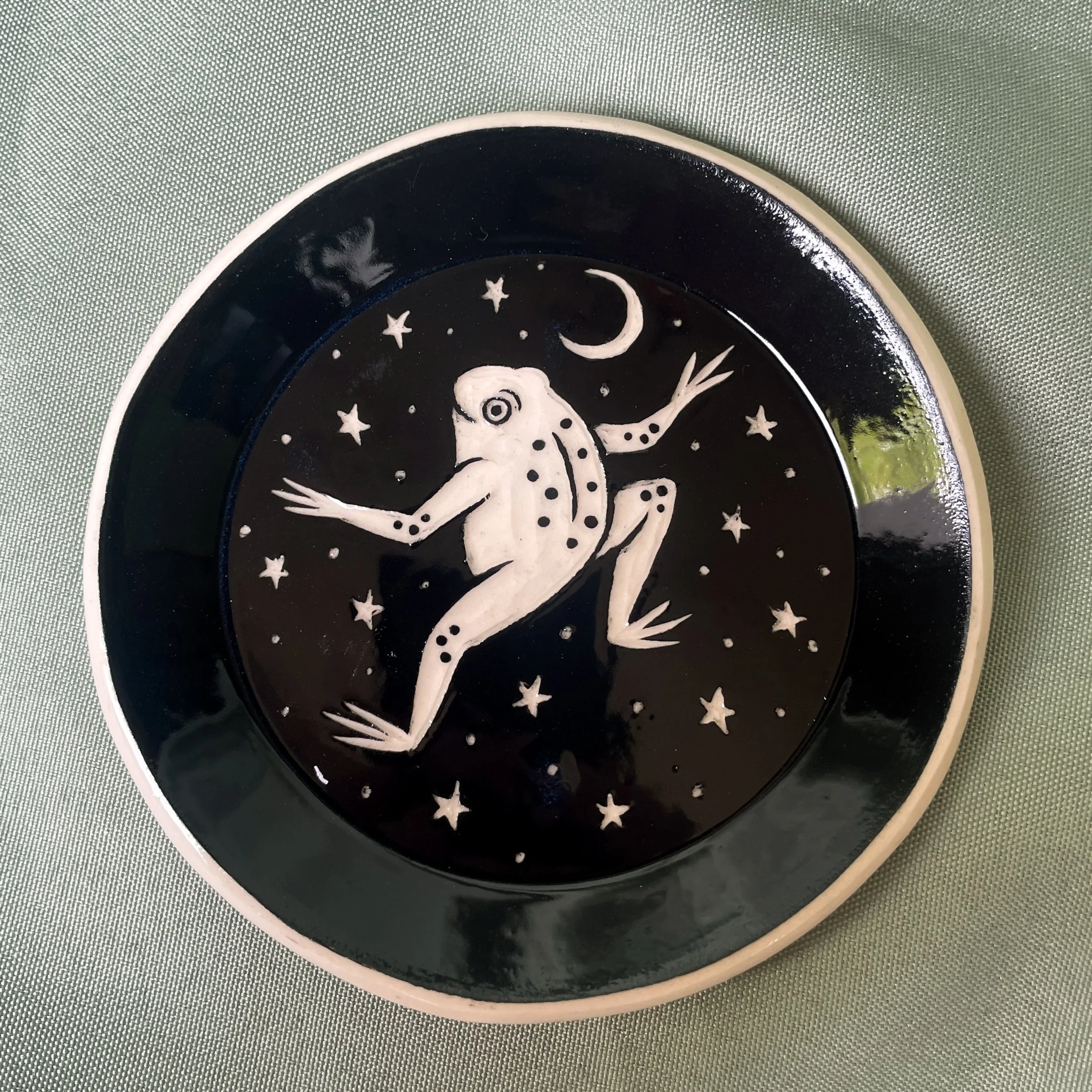 small trinket dish dancing frog 2 .JPEG