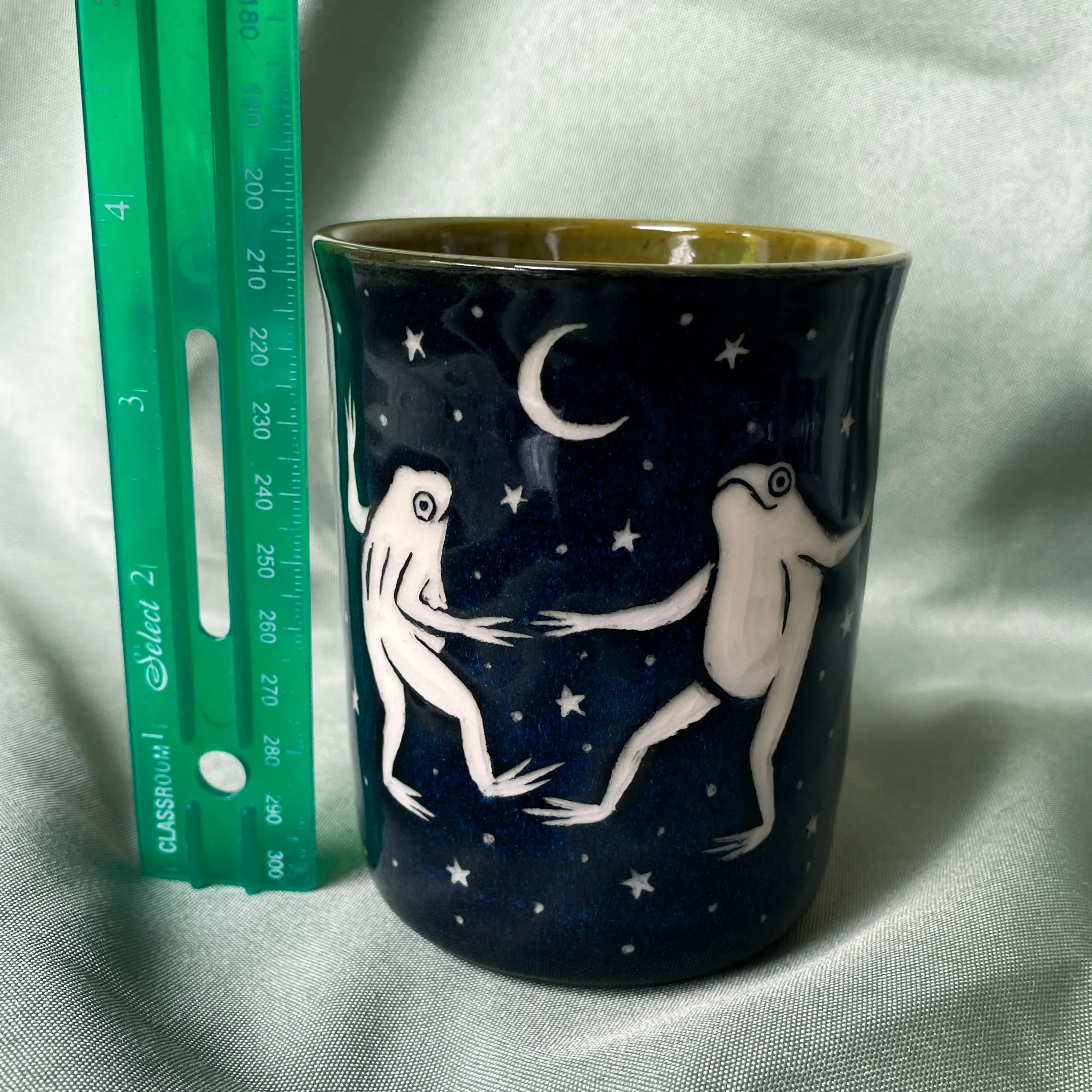 dancing frog cup b ruler.JPEG