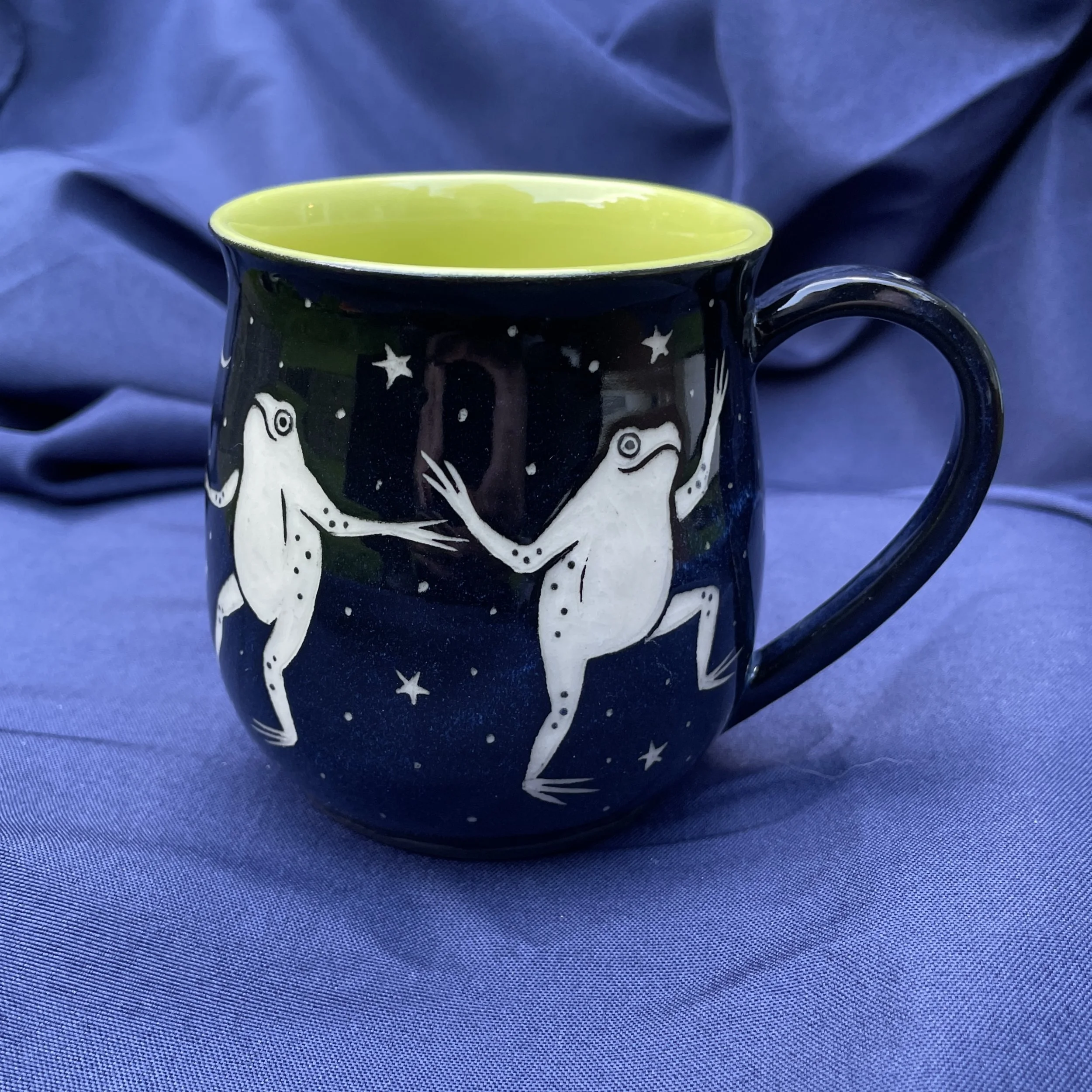 mug dancing frogs A 7.jpg