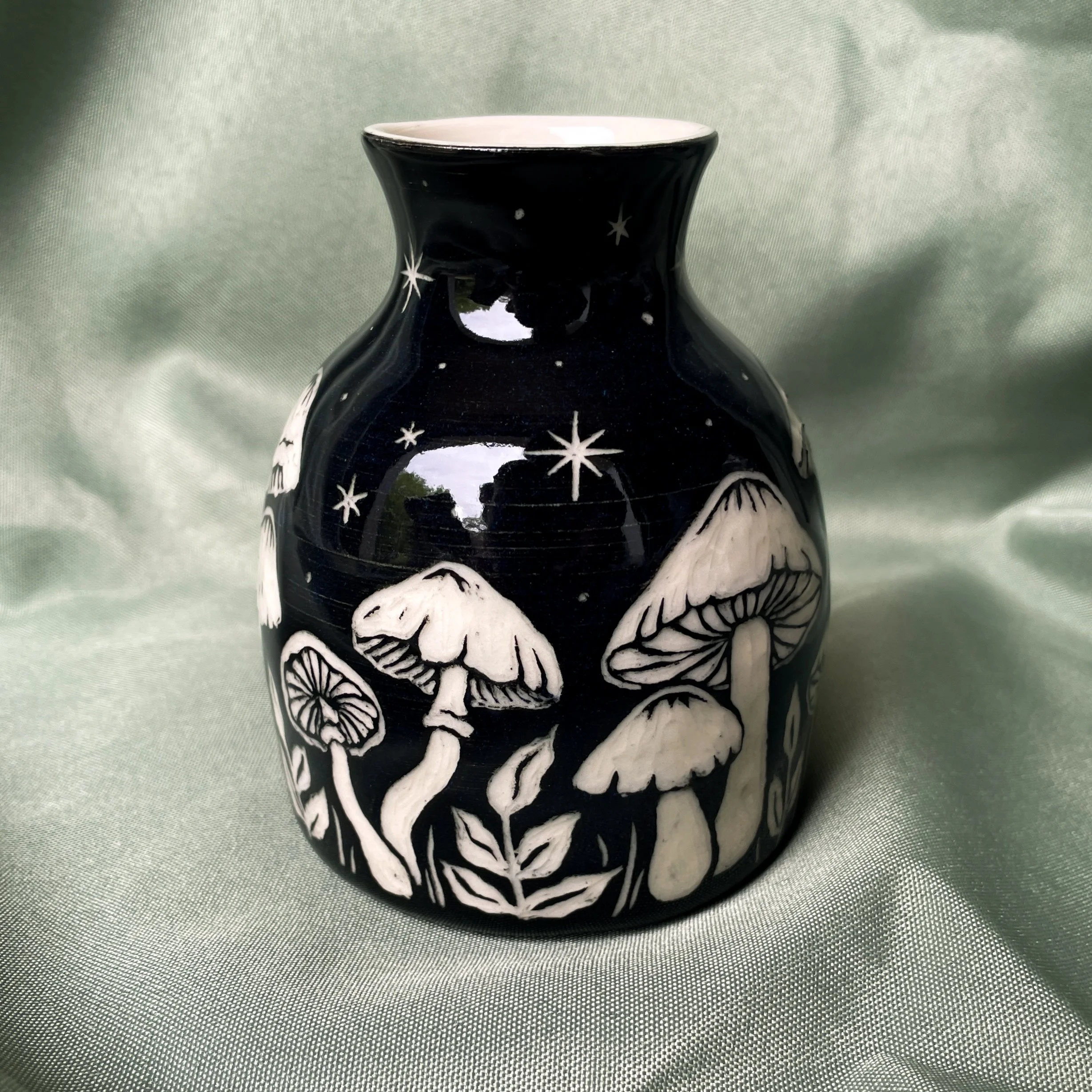 mushroom vase 3.JPEG
