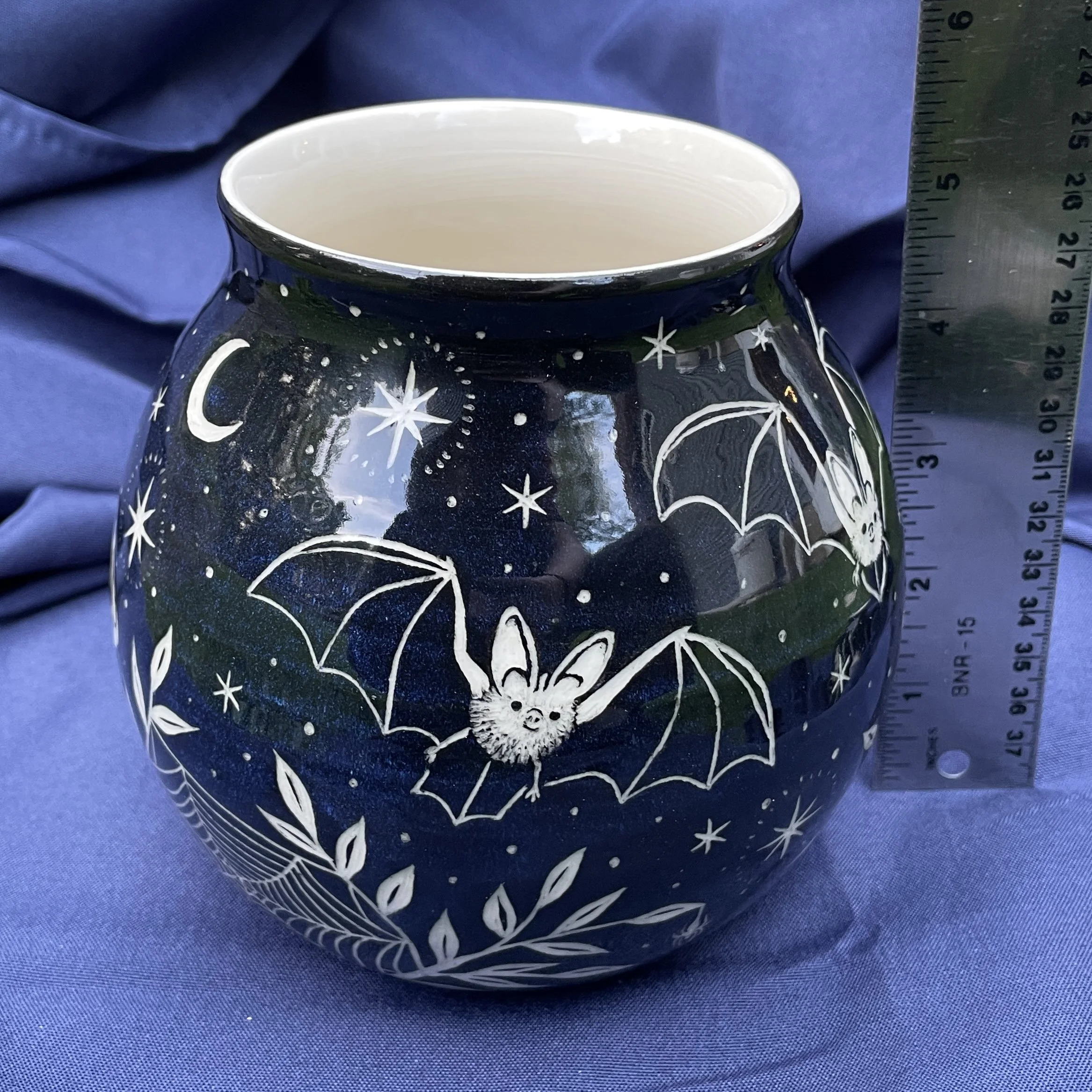 vase nocturnal creatures 4.jpg