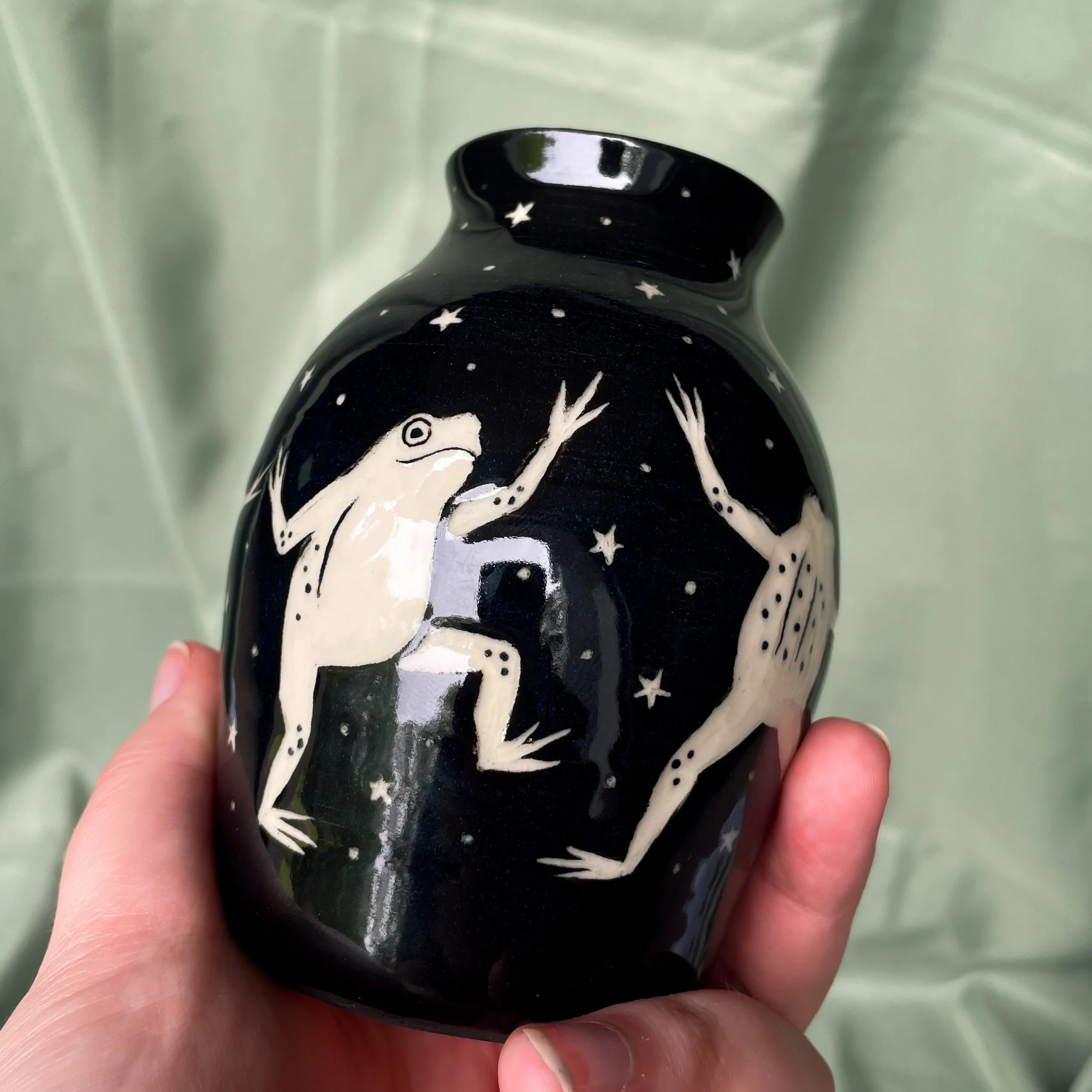 dancing frog vase held up 2.JPEG
