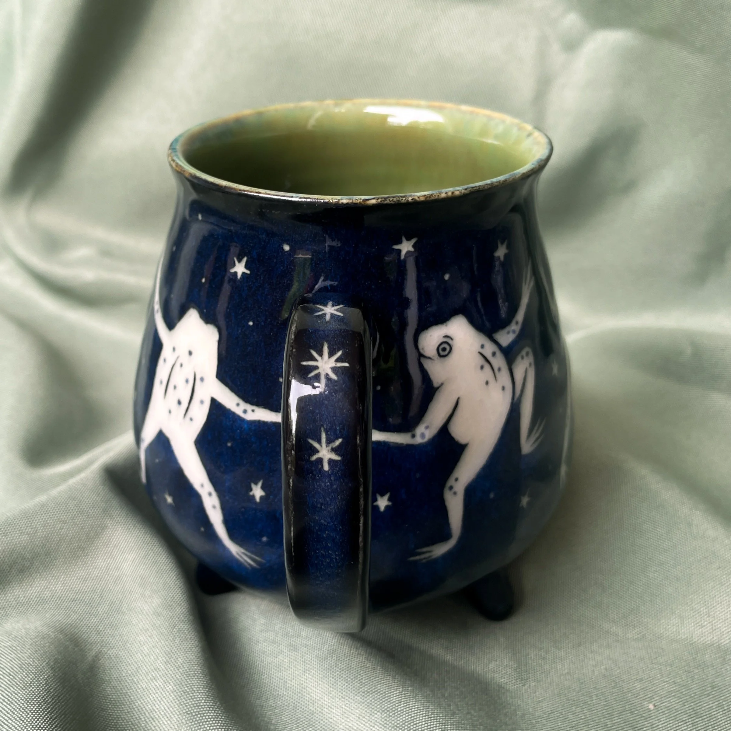 dancing frog cauldron mug a sideview 2.JPEG