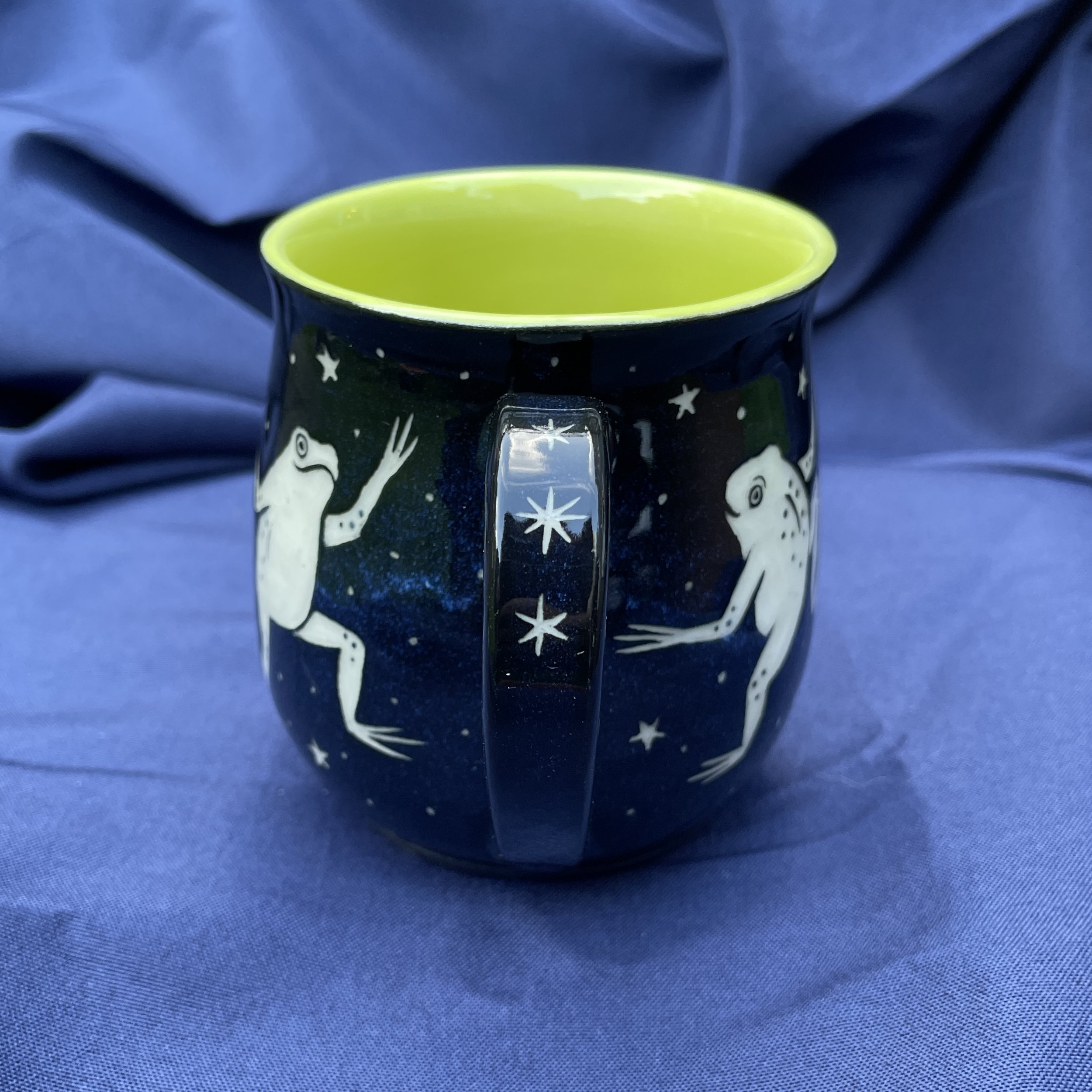 mug dancing frogs A 4.jpg