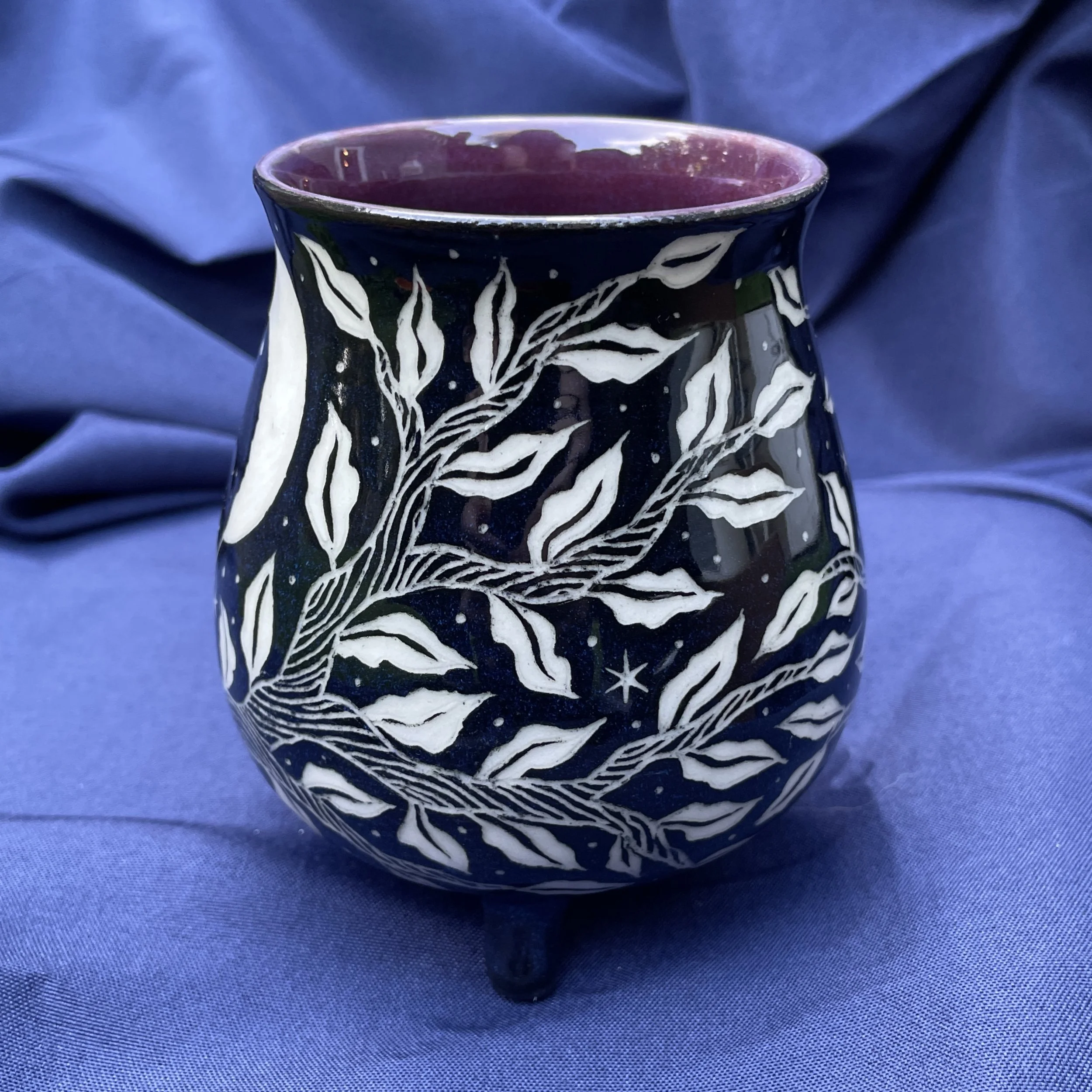 cauldron mug raven C 6.jpg